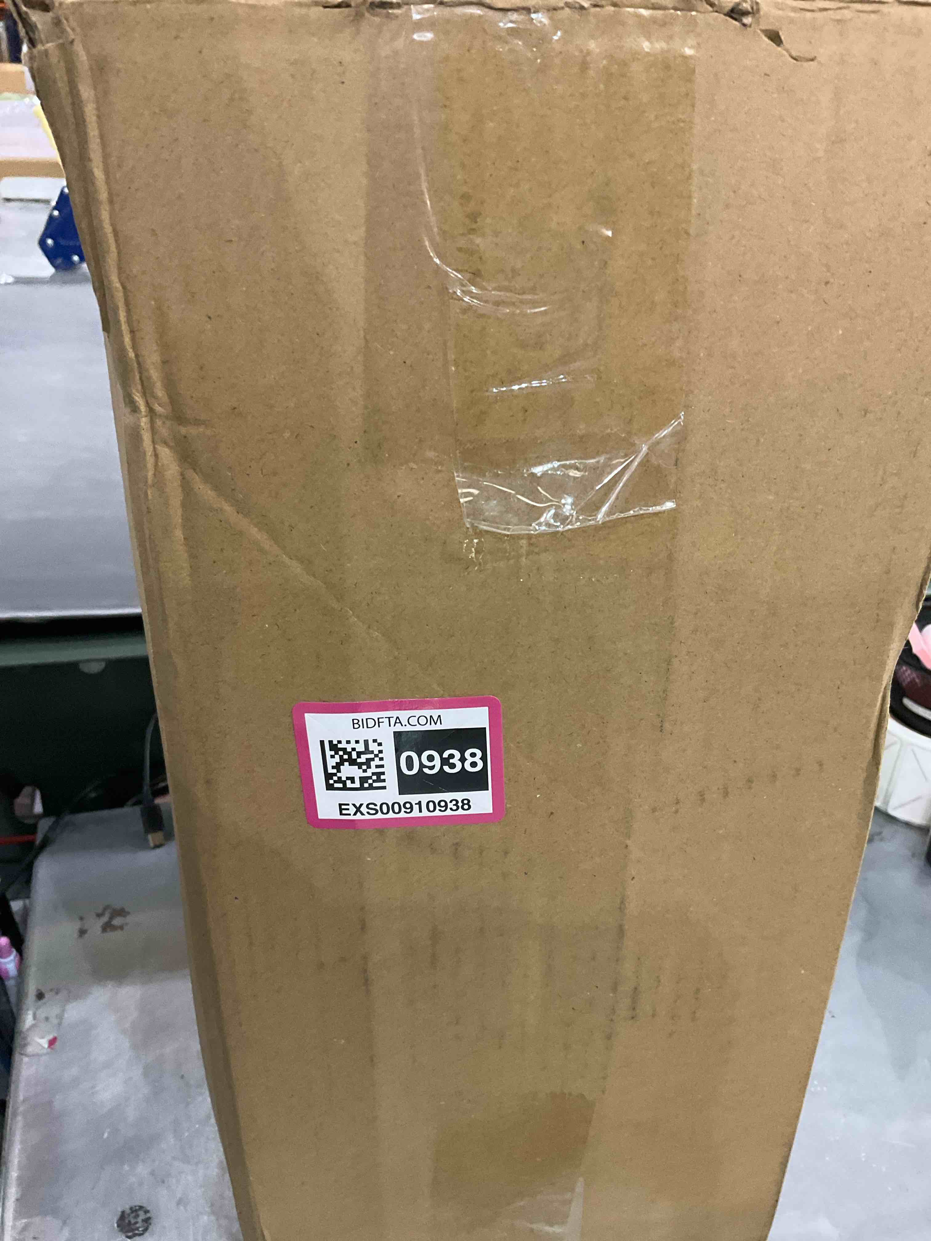 https://s3.amazonaws.com/lotting-images-prod/bidfta/EXS00910938_1702651141828.jpeg