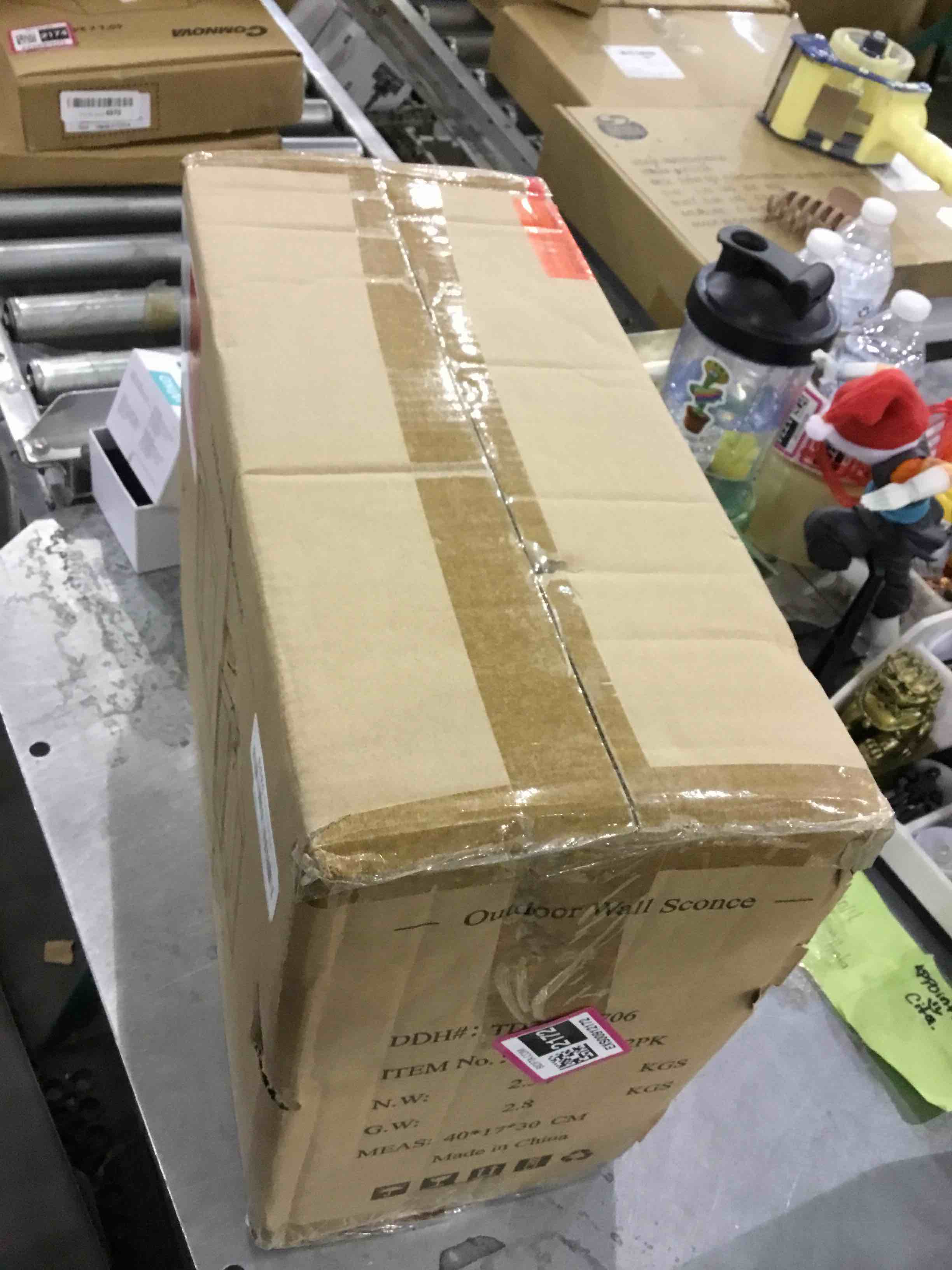 https://s3.amazonaws.com/lotting-images-prod/bidfta/EXS00912172_1702905804392.jpeg