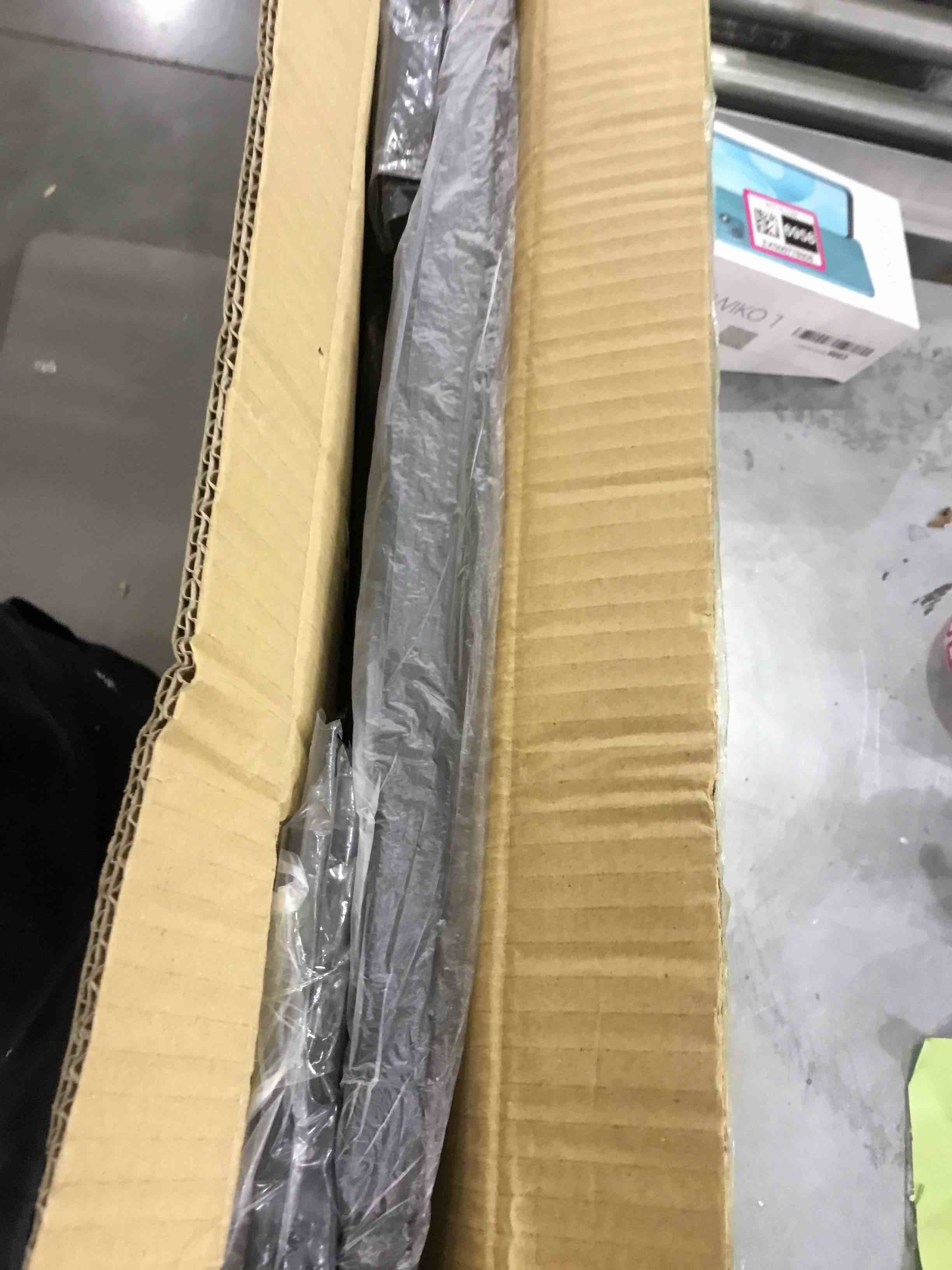 https://s3.amazonaws.com/lotting-images-prod/bidfta/EXS00912283_1702918480012.jpeg