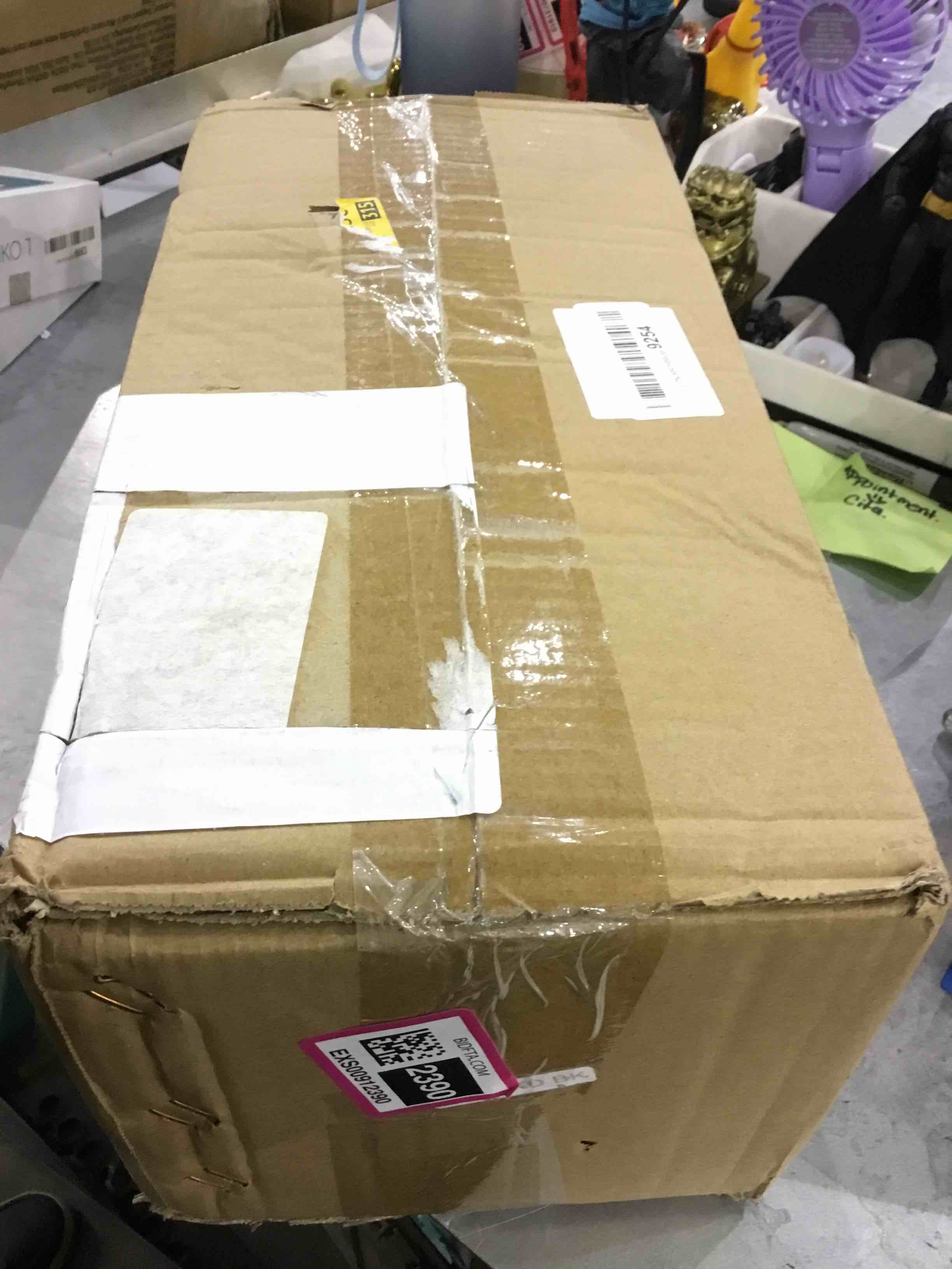 https://s3.amazonaws.com/lotting-images-prod/bidfta/EXS00912390_1702992172369.jpeg