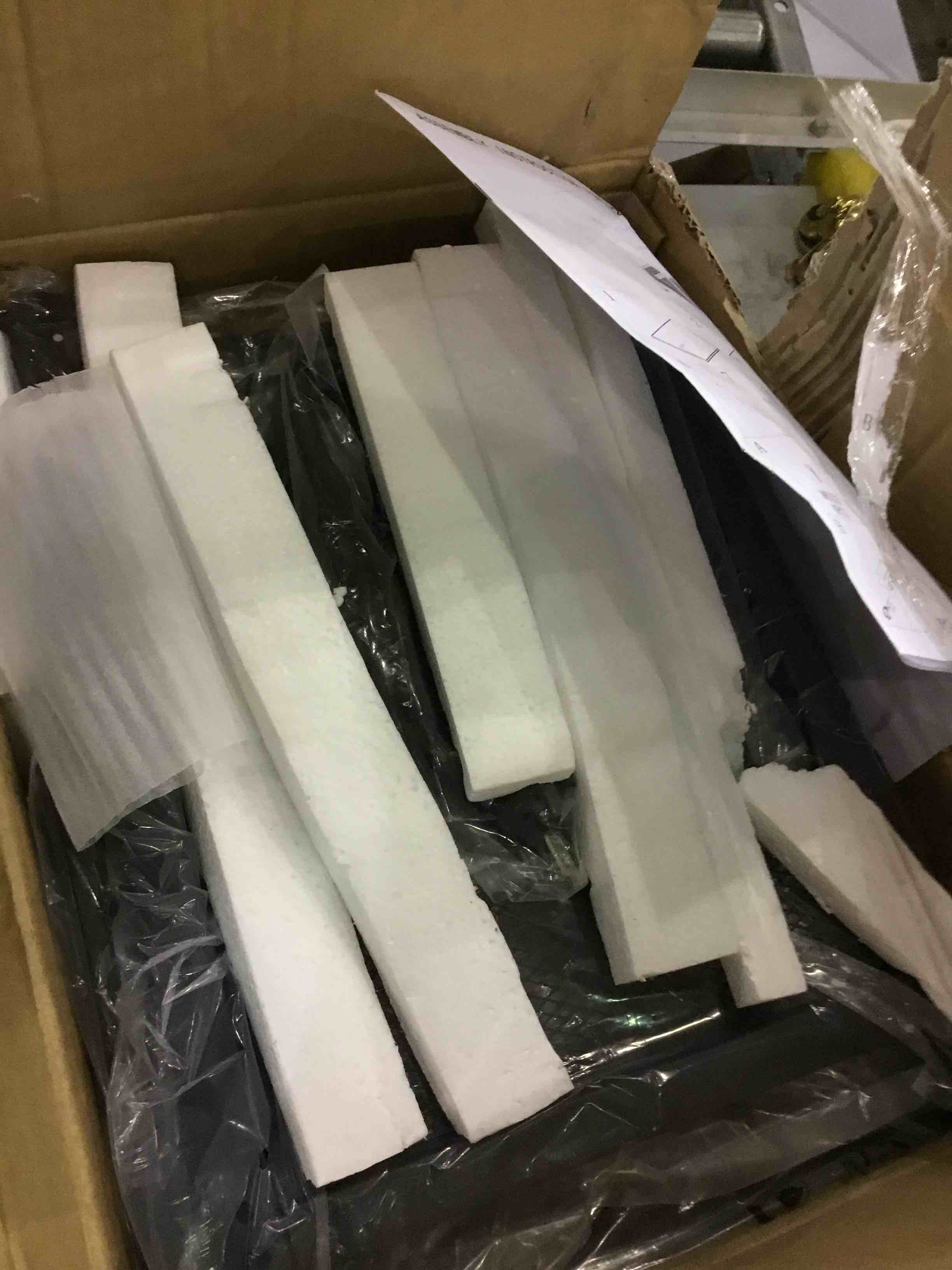 https://s3.amazonaws.com/lotting-images-prod/bidfta/EXS00912402_1702993842454.jpeg
