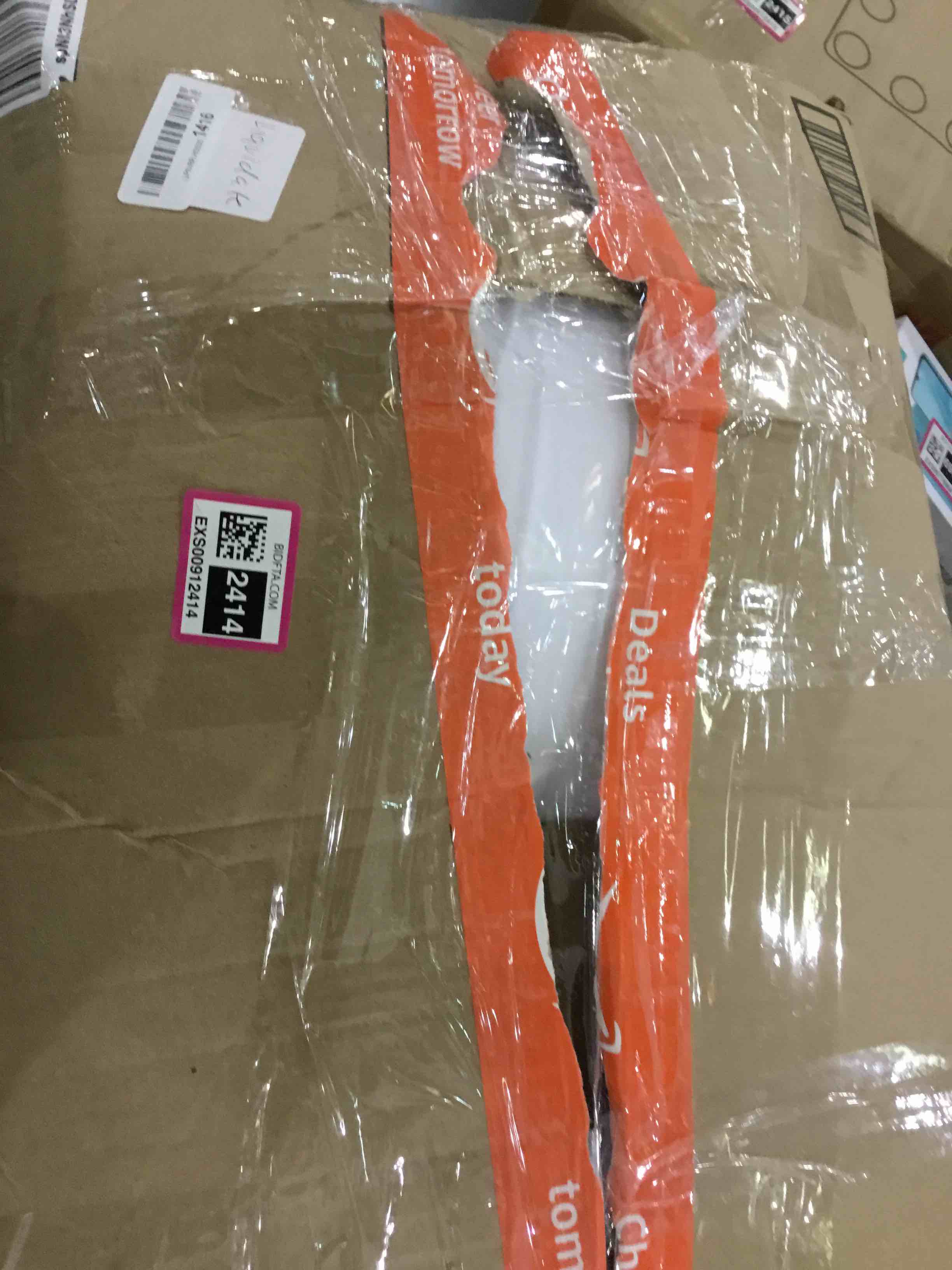 https://s3.amazonaws.com/lotting-images-prod/bidfta/EXS00912414_1702997621027.jpeg