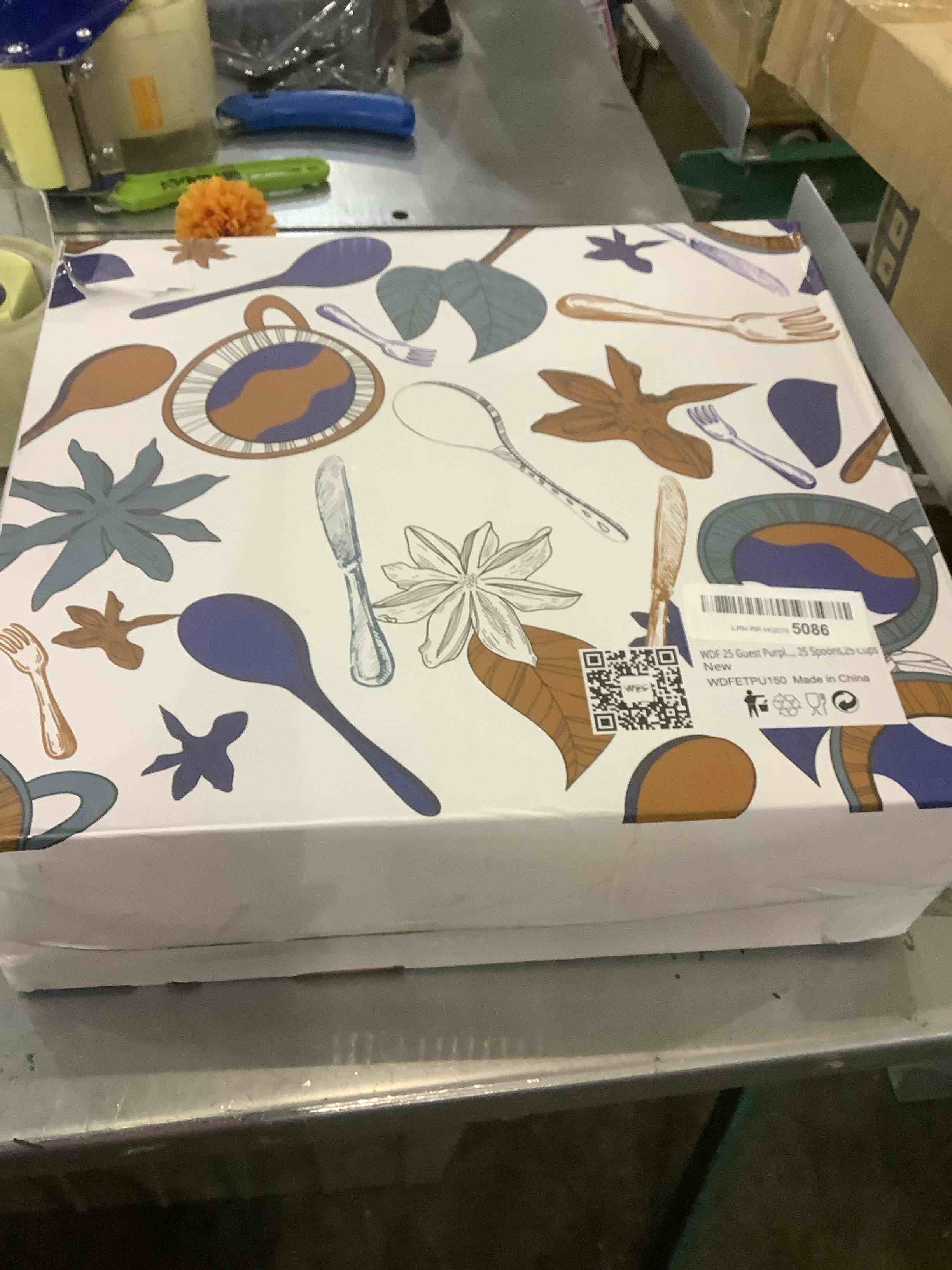 WDF 25 Guest Purple Plastic Plates with Purple Plastic Silverware & Purple Plastic Cups -Neon Clear Purple Plates include 25 Dinner Plates,25Salad Plates,25Forks, 25Knives,25 Spoons,25Cups