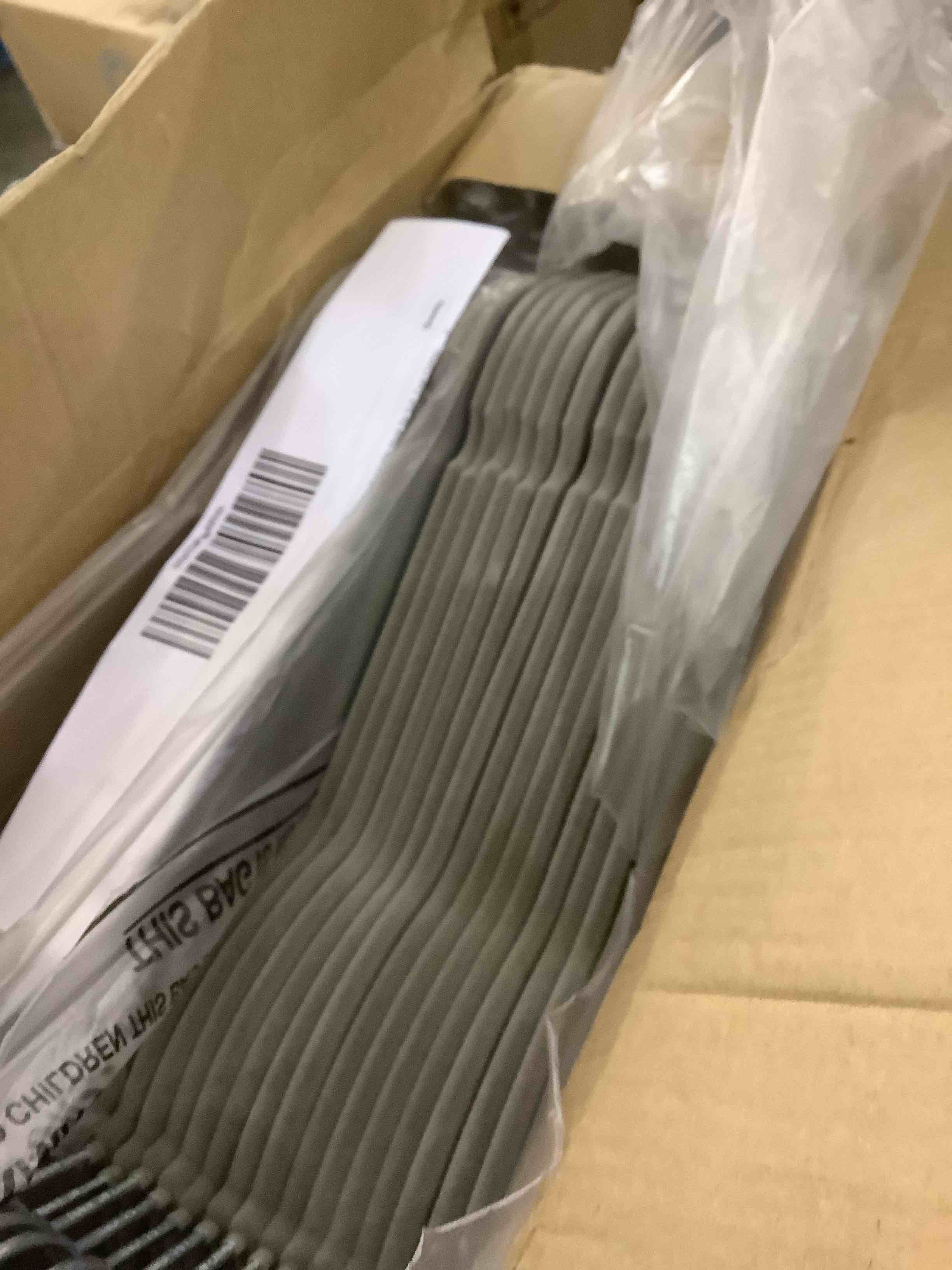 https://s3.amazonaws.com/lotting-images-prod/bidfta/EXS00912942_1704816205618.jpeg