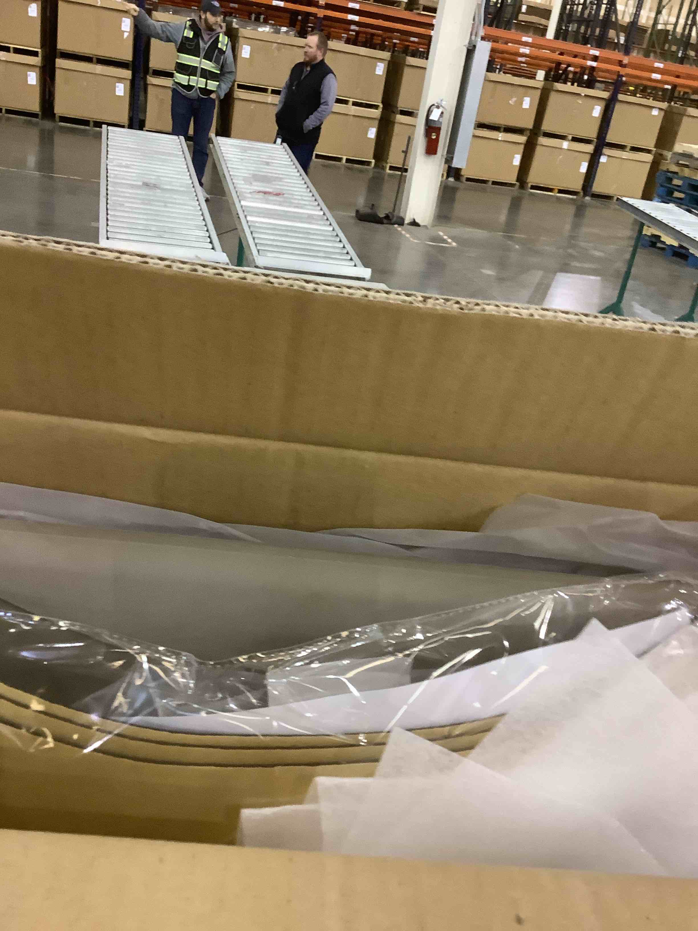https://s3.amazonaws.com/lotting-images-prod/bidfta/EXS00912990_1704824783490.jpeg