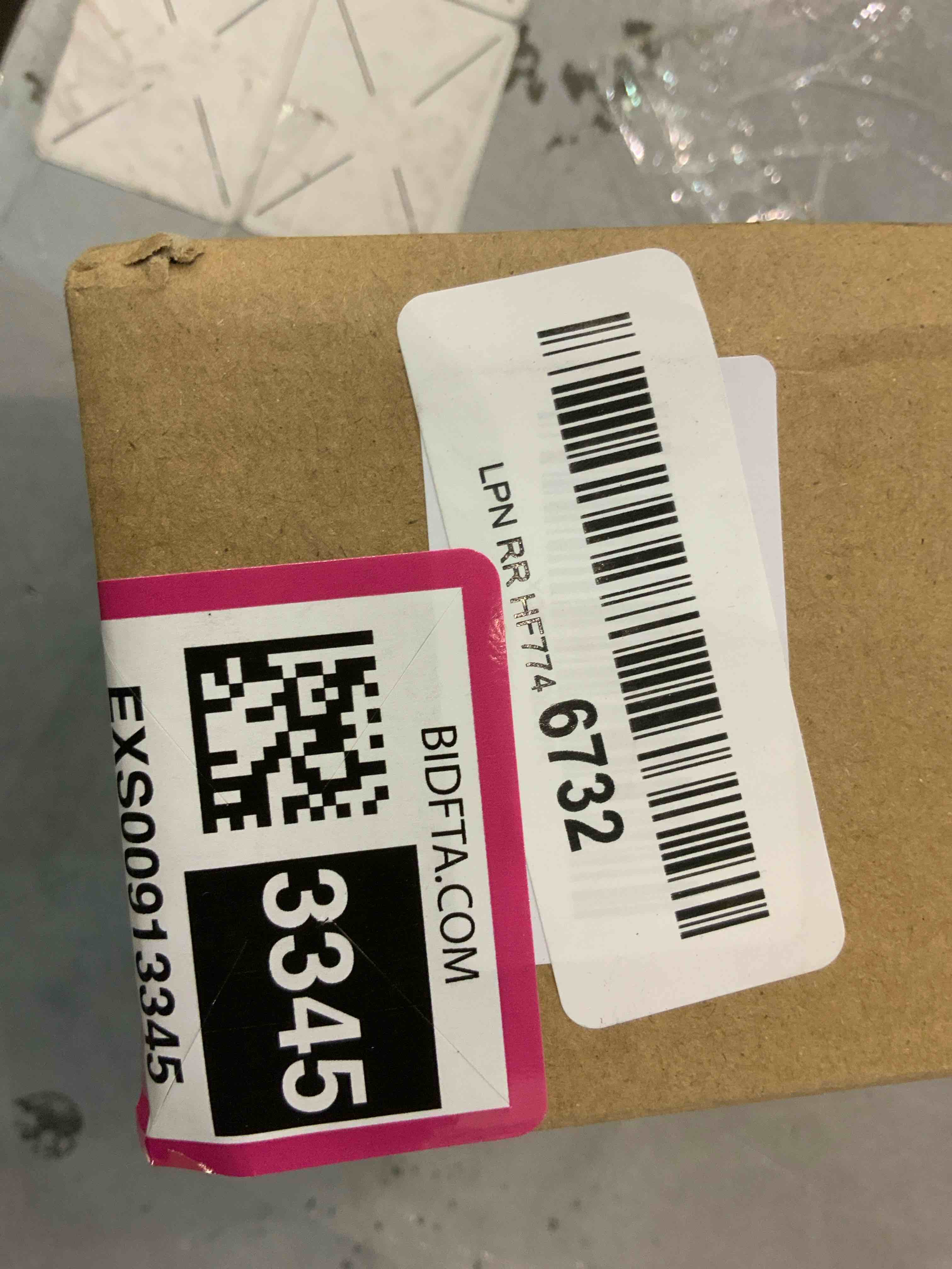 https://s3.amazonaws.com/lotting-images-prod/bidfta/EXS00913345_1701962292550.jpeg