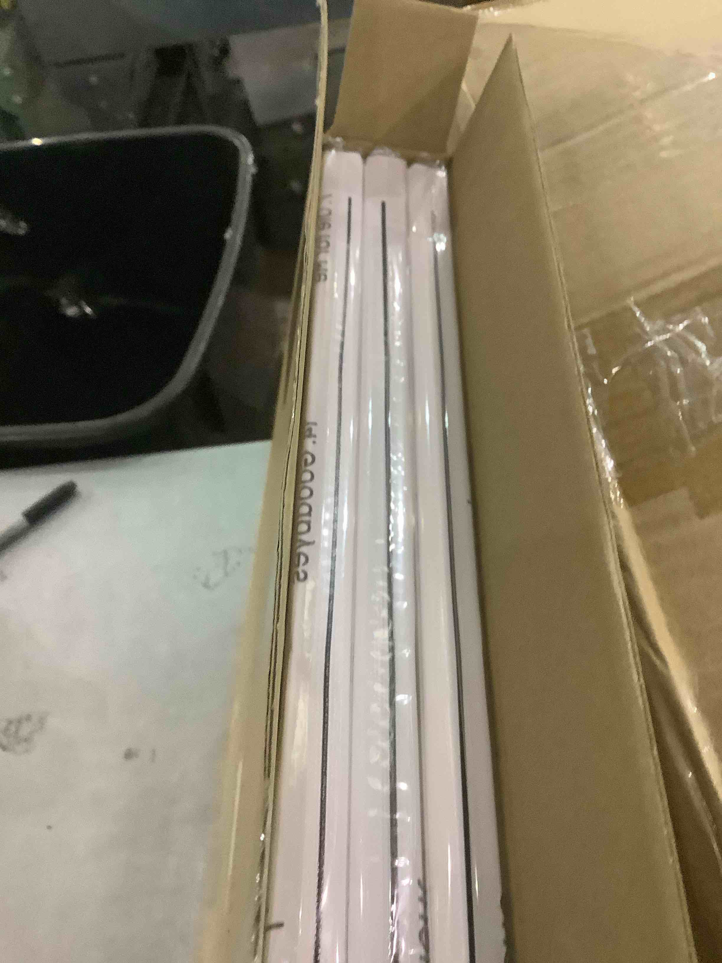 https://s3.amazonaws.com/lotting-images-prod/bidfta/EXS00914233_1701697371768.jpeg