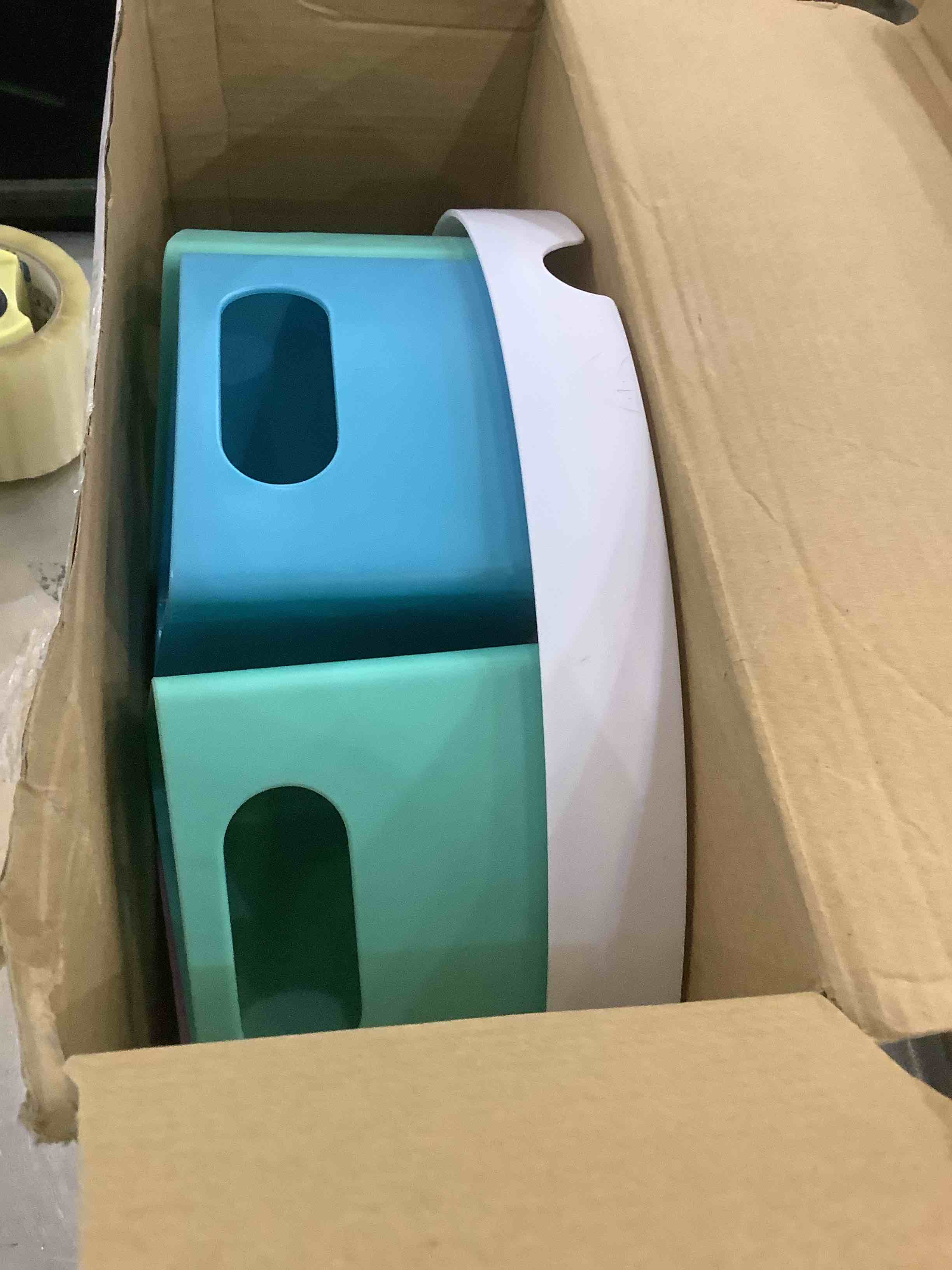 https://s3.amazonaws.com/lotting-images-prod/bidfta/EXS00914318_1701712860570.jpeg