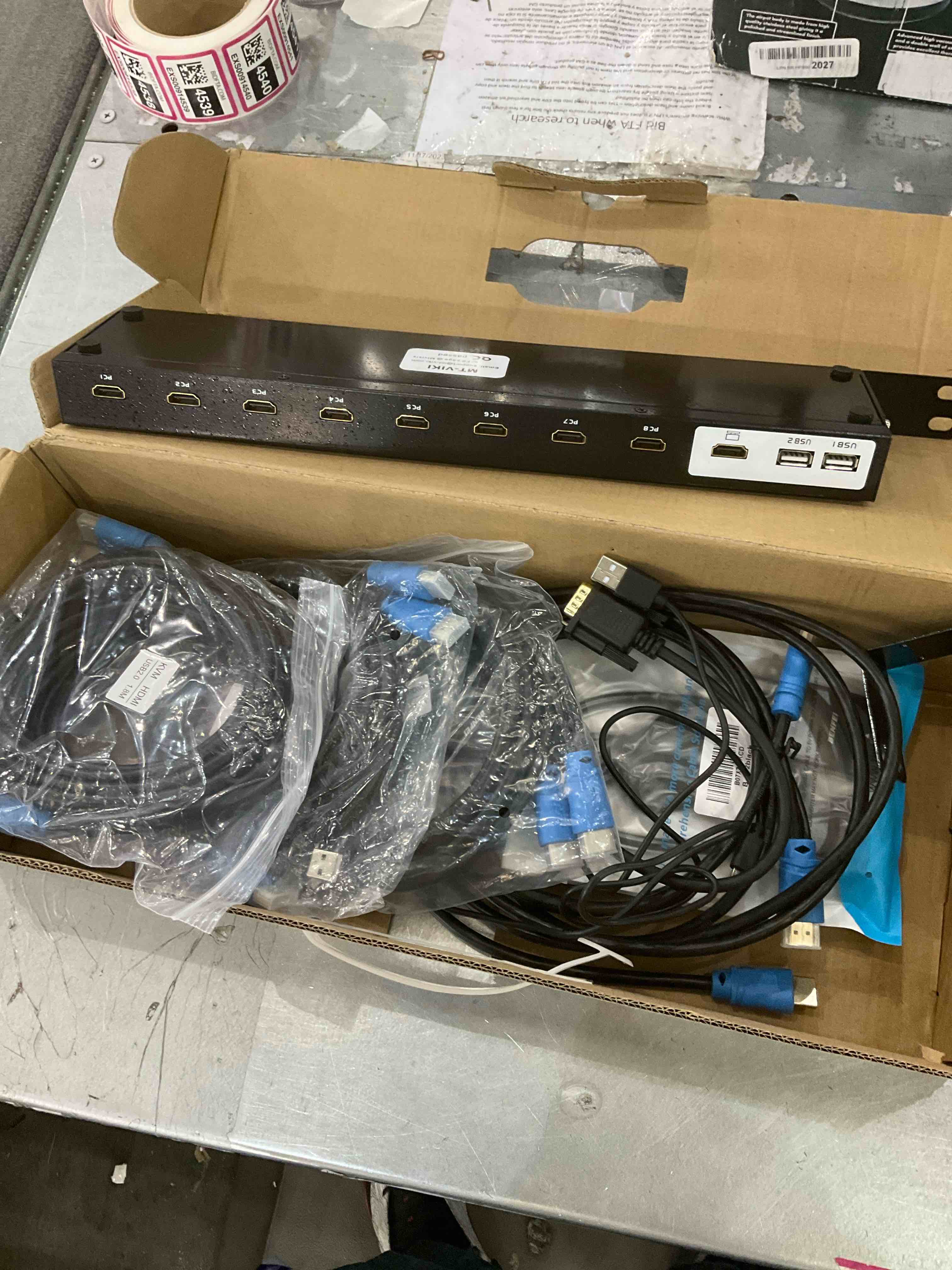 https://s3.amazonaws.com/lotting-images-prod/bidfta/EXS00914502_1702479402551.jpeg