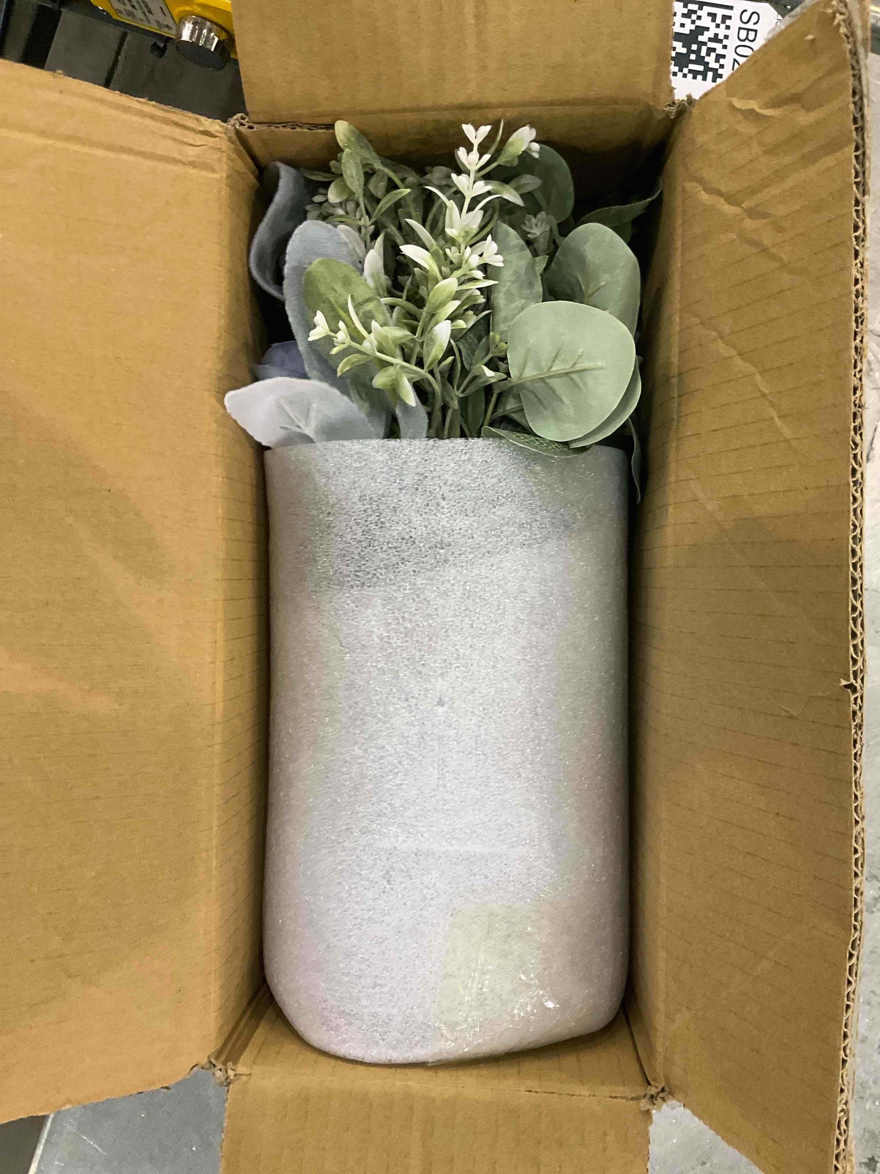 https://s3.amazonaws.com/lotting-images-prod/bidfta/EXS00914592_1702558582996.jpeg