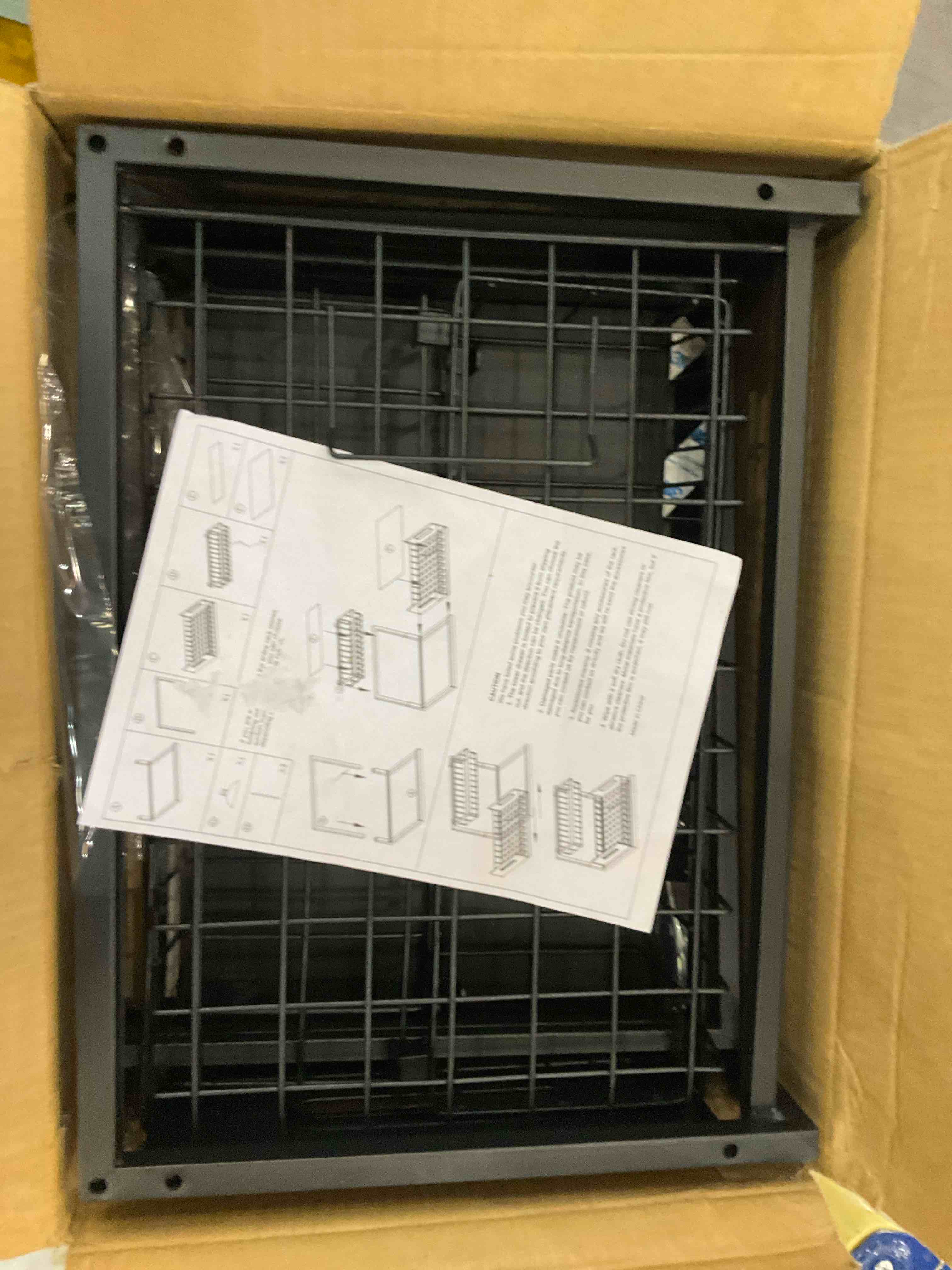 https://s3.amazonaws.com/lotting-images-prod/bidfta/EXS00914856_1702582649811.jpeg