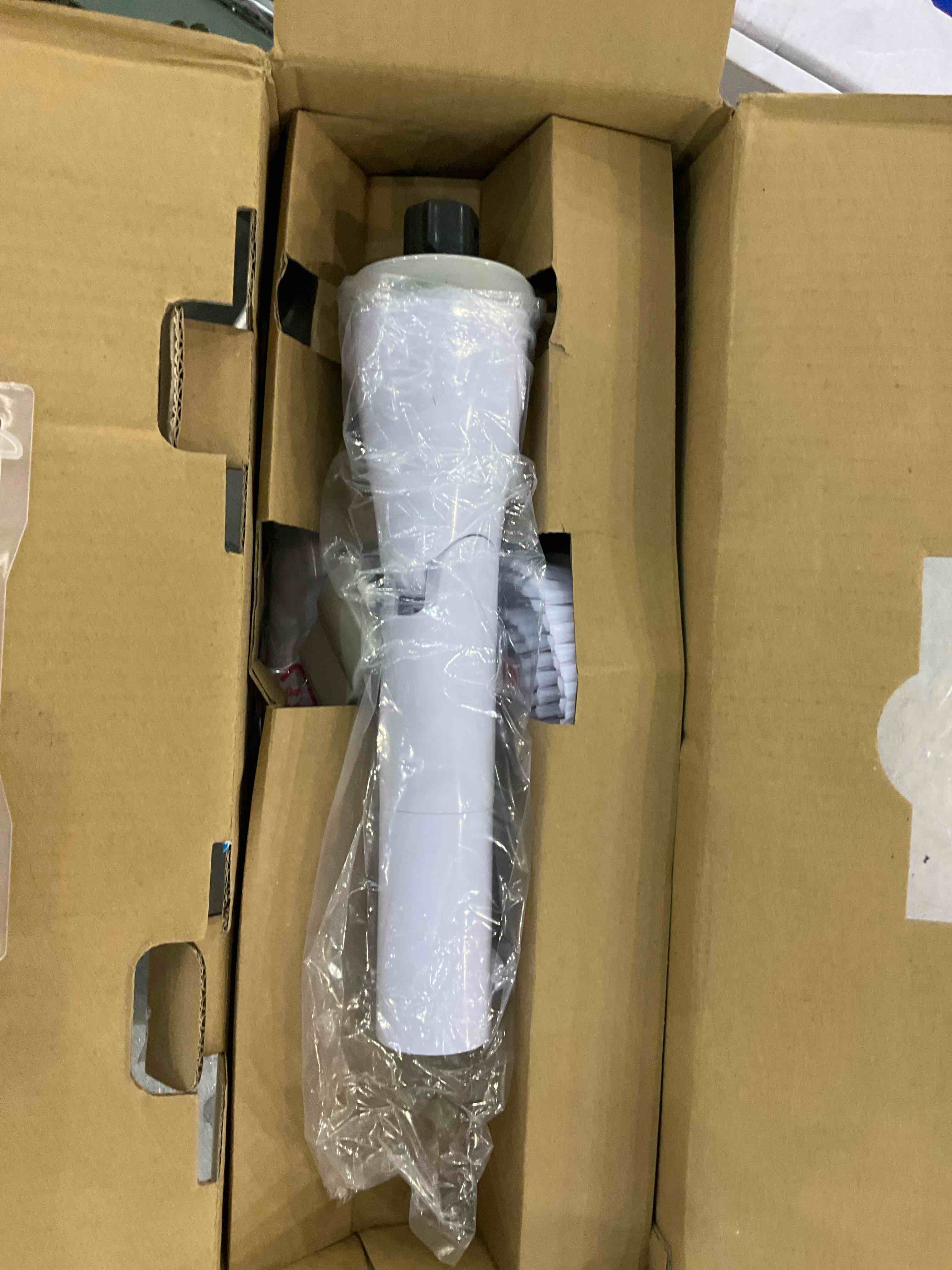 https://s3.amazonaws.com/lotting-images-prod/bidfta/EXS00914938_1702645418916.jpeg