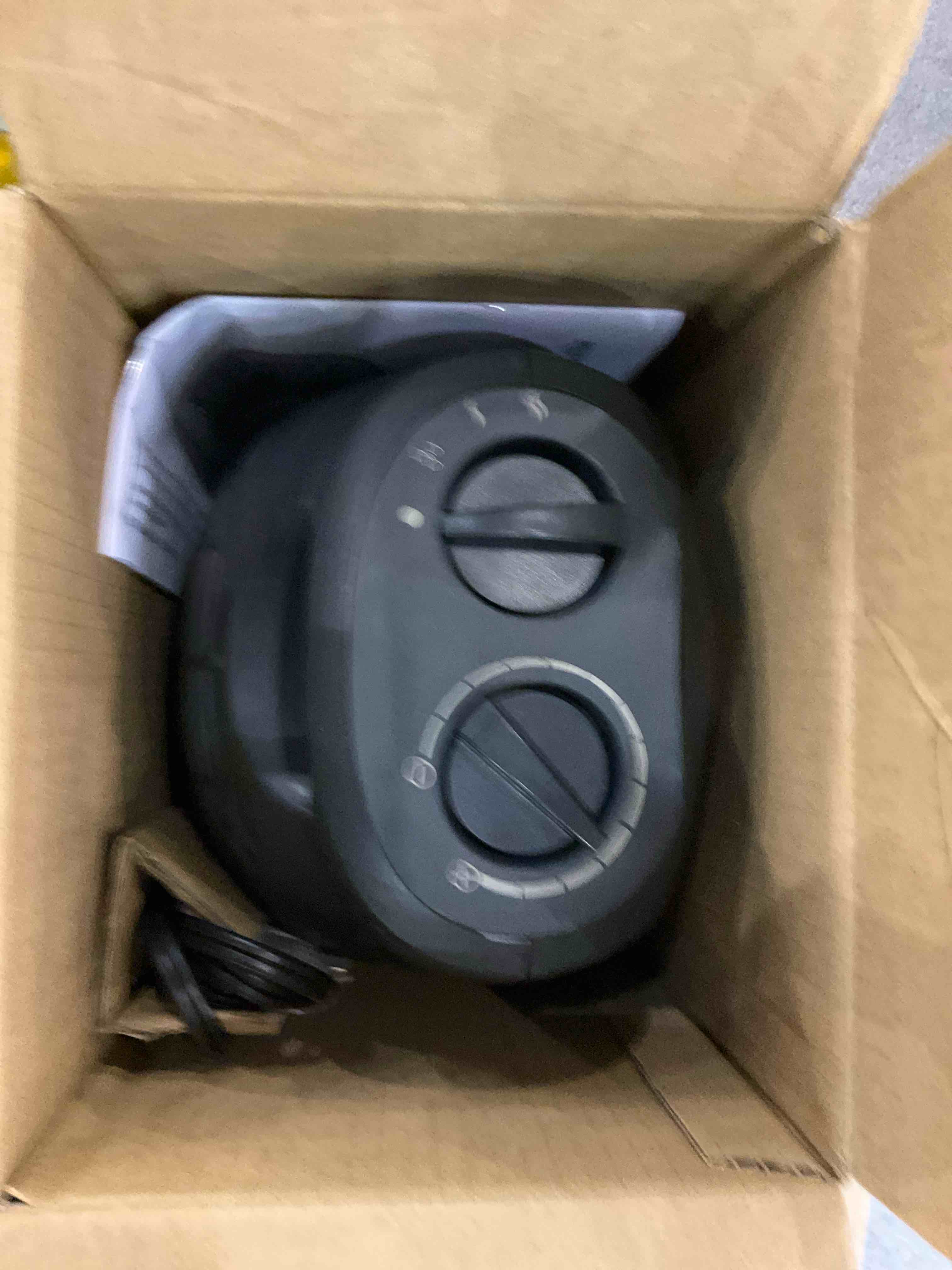 https://s3.amazonaws.com/lotting-images-prod/bidfta/EXS00914944_1702644183360.jpeg