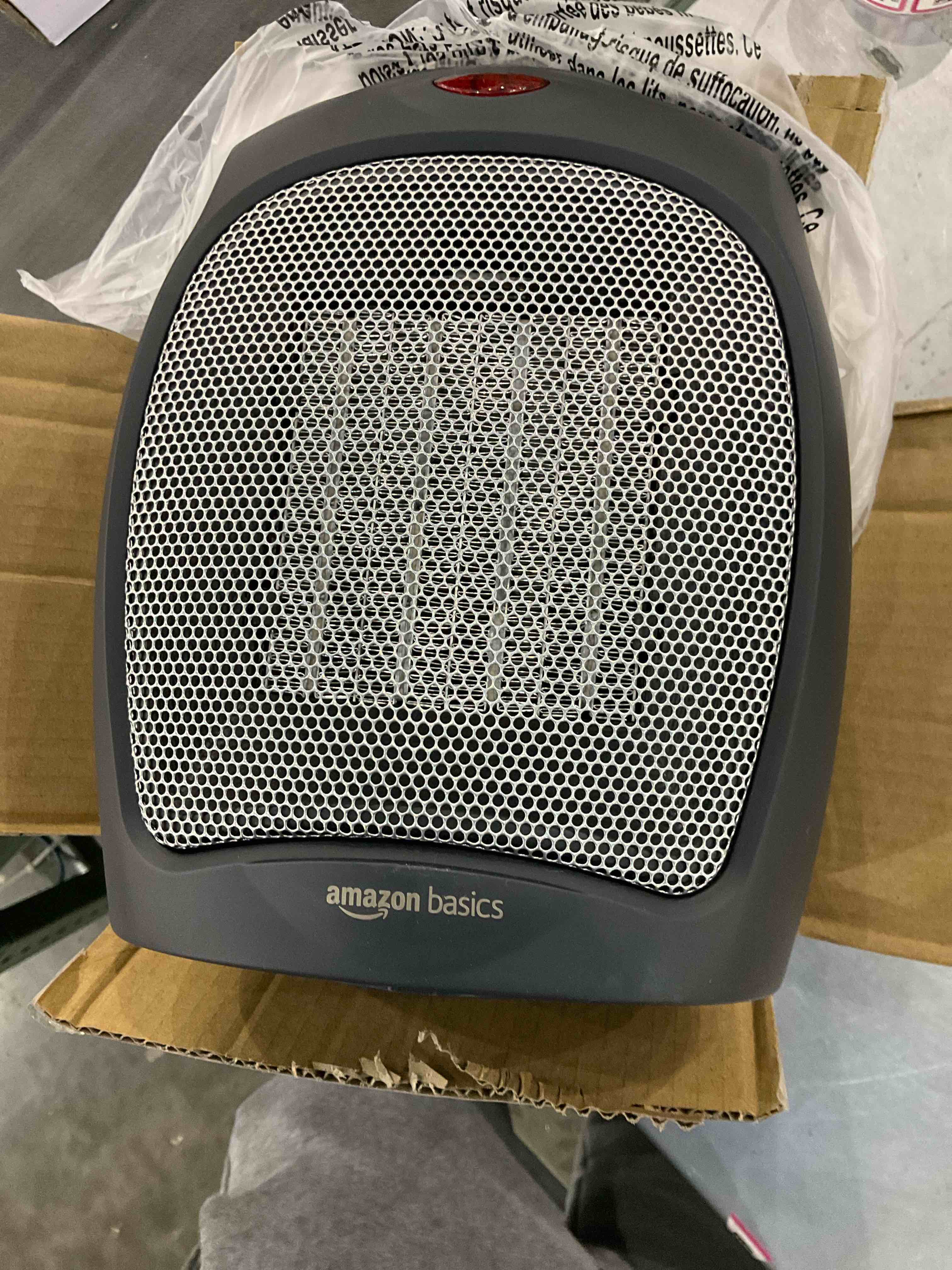 https://s3.amazonaws.com/lotting-images-prod/bidfta/EXS00914950_1702644529469.jpeg