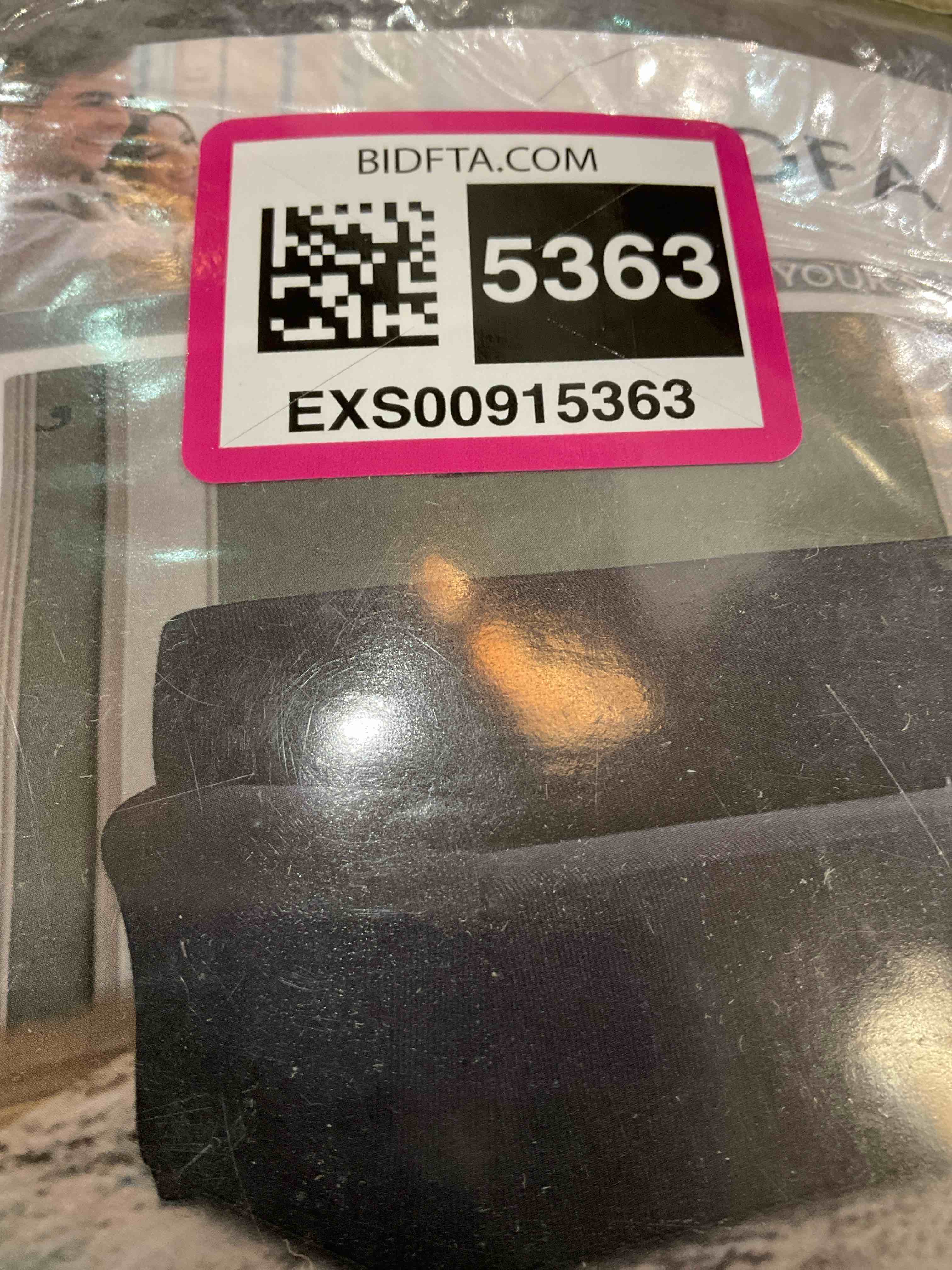 https://s3.amazonaws.com/lotting-images-prod/bidfta/EXS00915363_1701974277513.jpeg