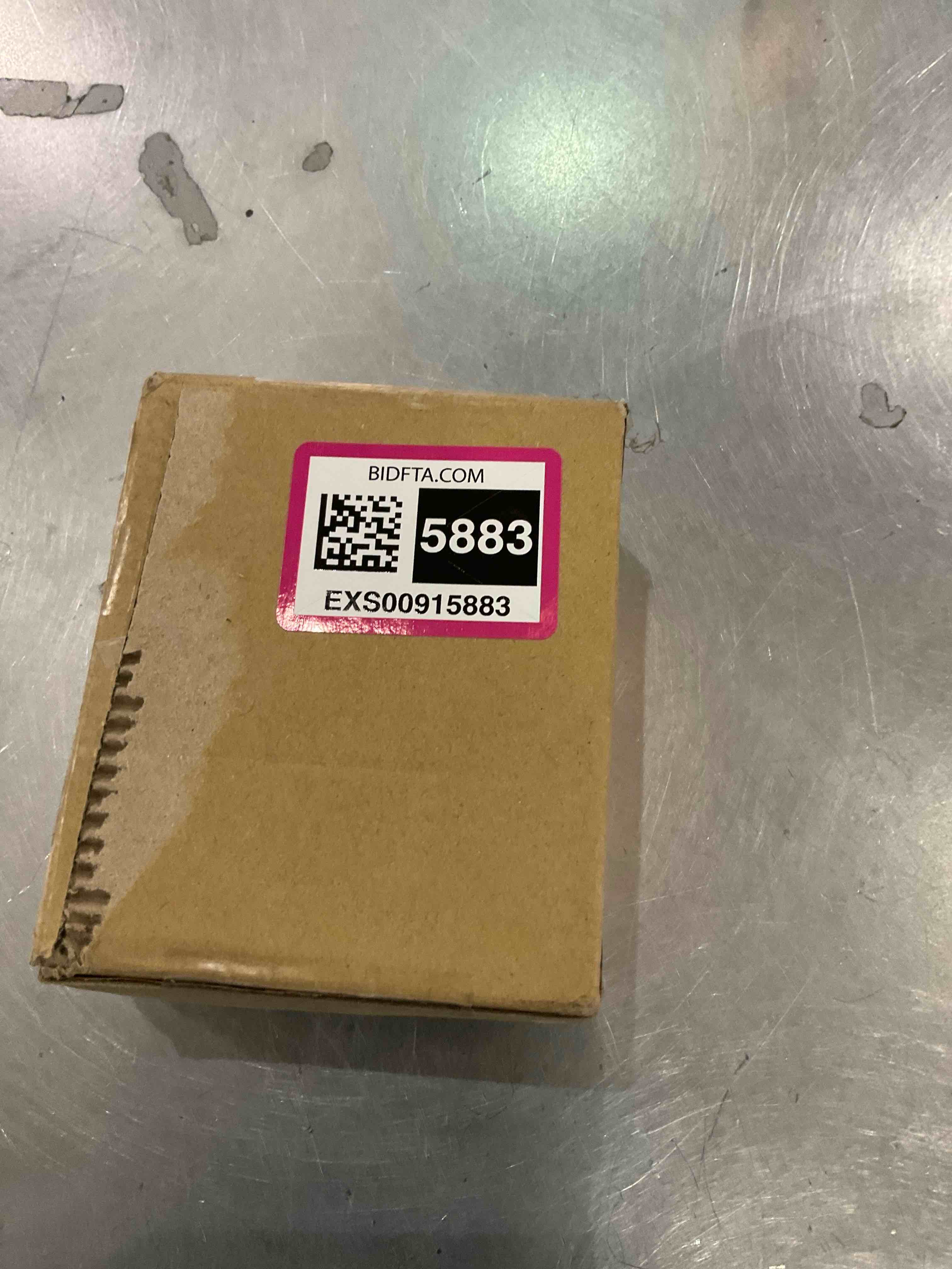 https://s3.amazonaws.com/lotting-images-prod/bidfta/EXS00915883_1702309858920.jpeg