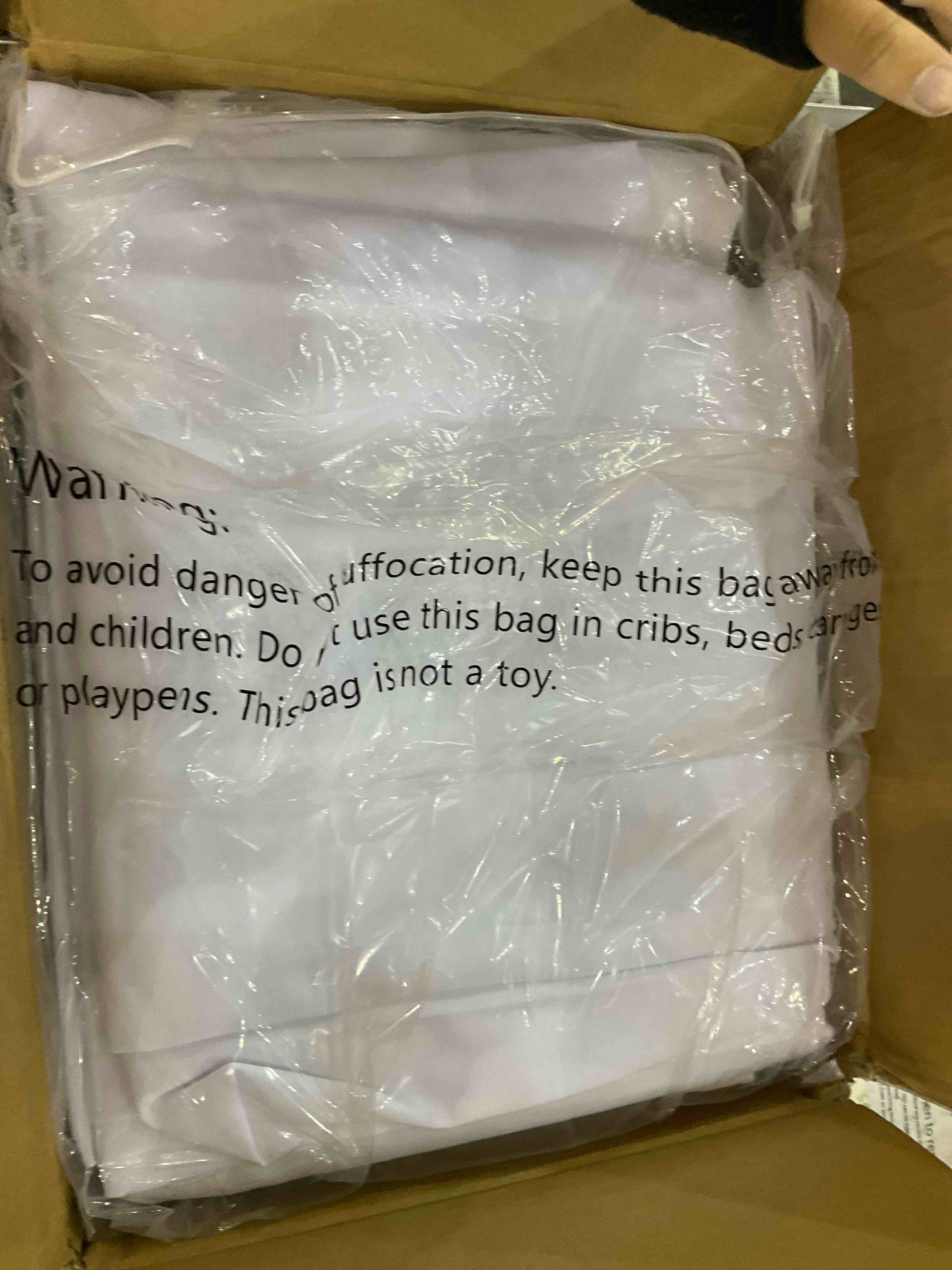 https://s3.amazonaws.com/lotting-images-prod/bidfta/EXS00916630_1701698221192.jpeg