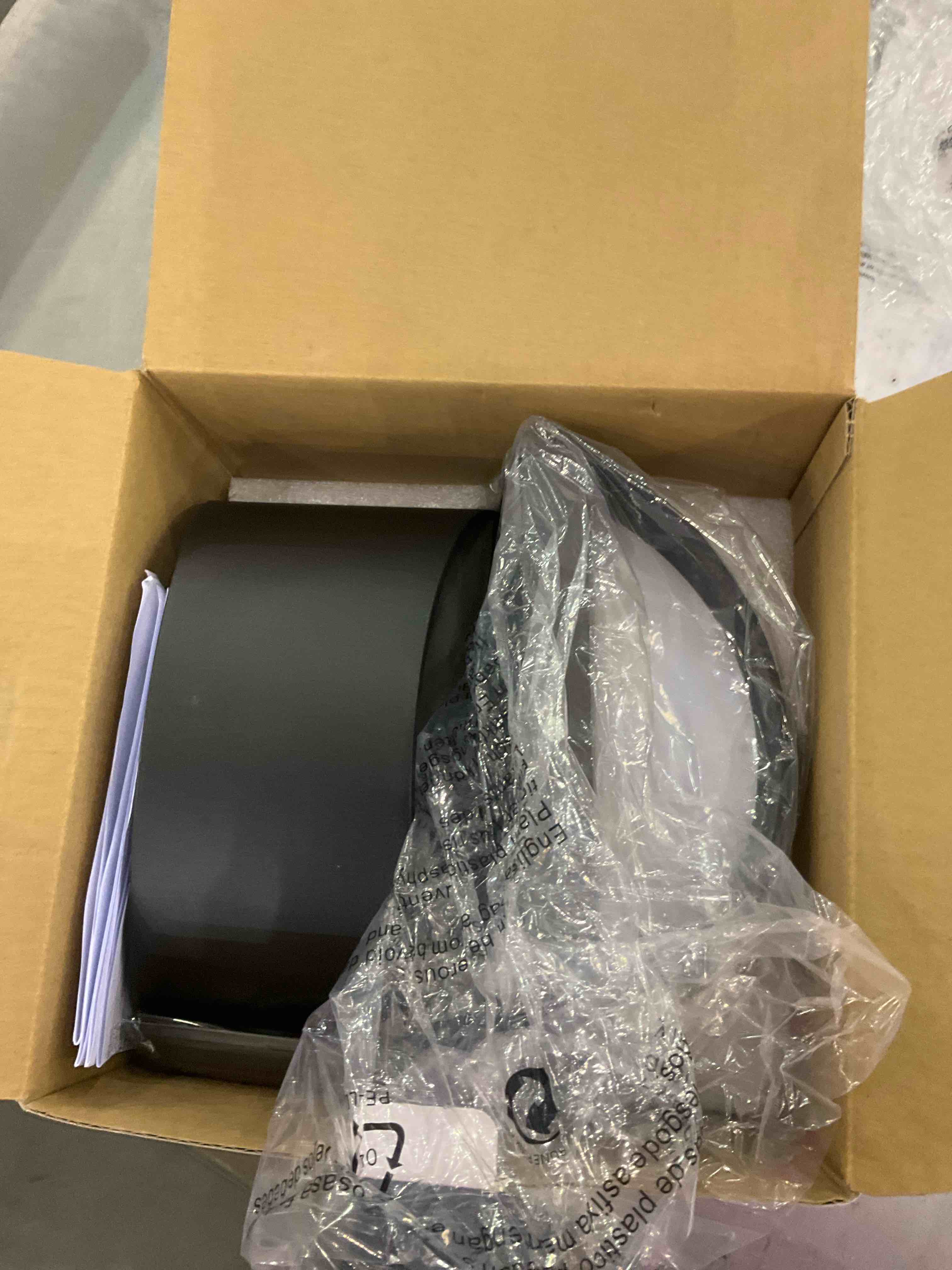 https://s3.amazonaws.com/lotting-images-prod/bidfta/EXS00916687_1701701717072.jpeg