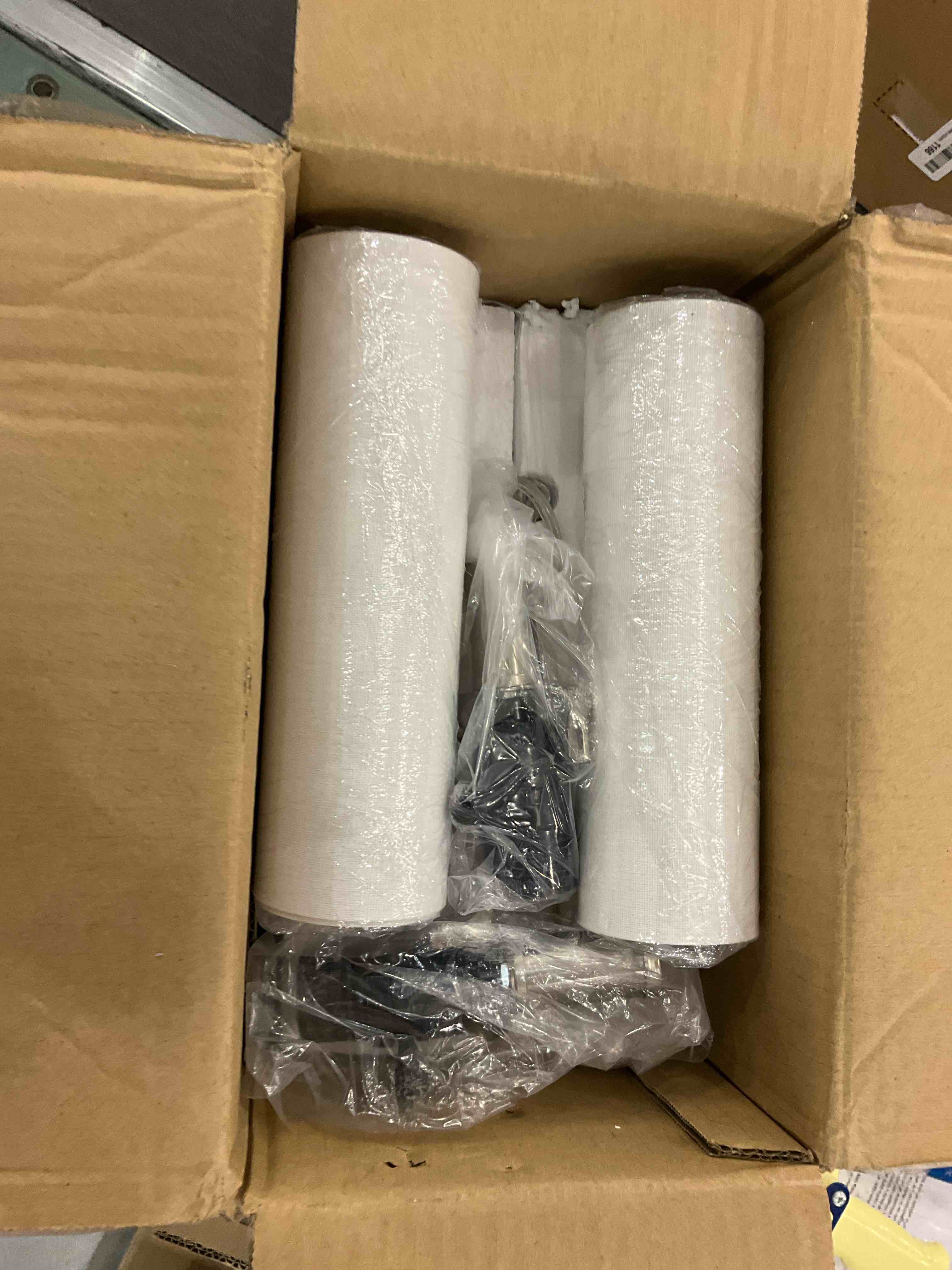 https://s3.amazonaws.com/lotting-images-prod/bidfta/EXS00916907_1701714607552.jpeg