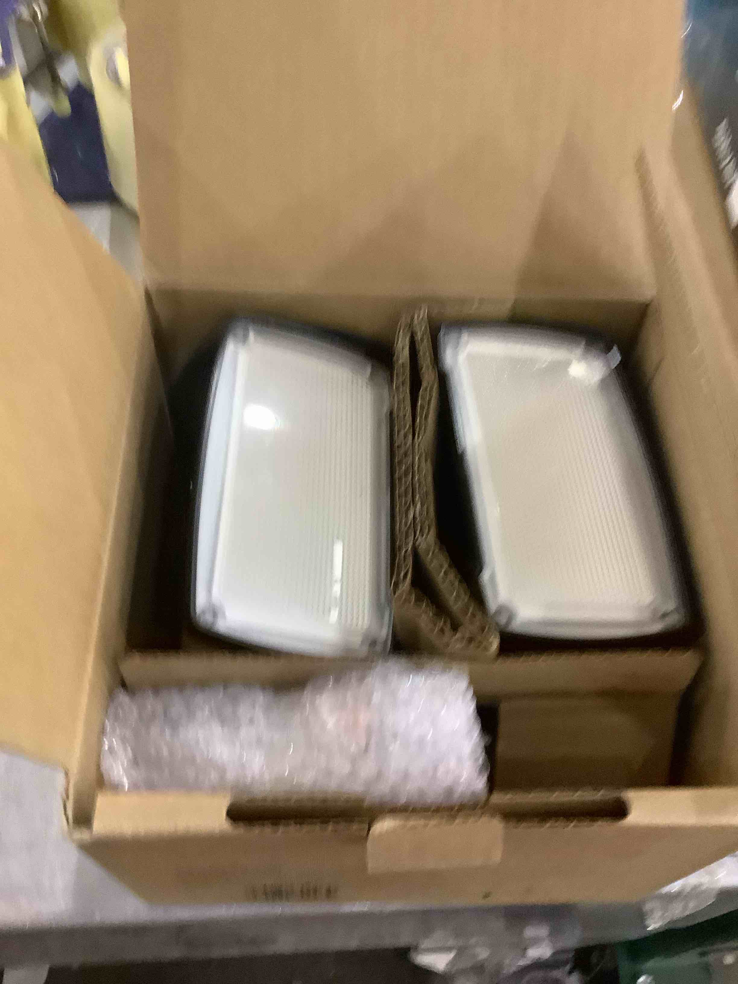 https://s3.amazonaws.com/lotting-images-prod/bidfta/EXS00917020_1701790406763.jpeg