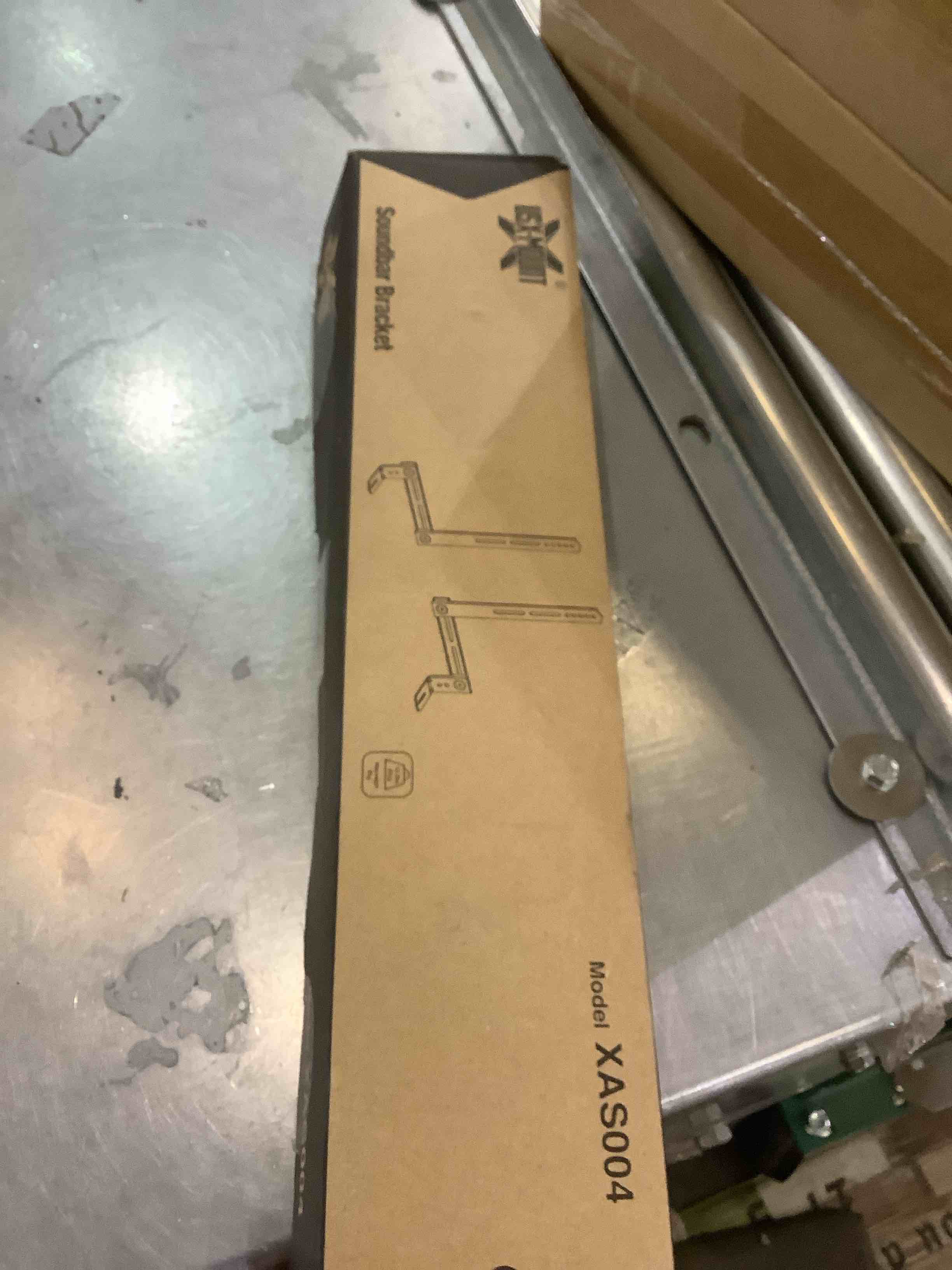 https://s3.amazonaws.com/lotting-images-prod/bidfta/EXS00917086_1701798669400.jpeg