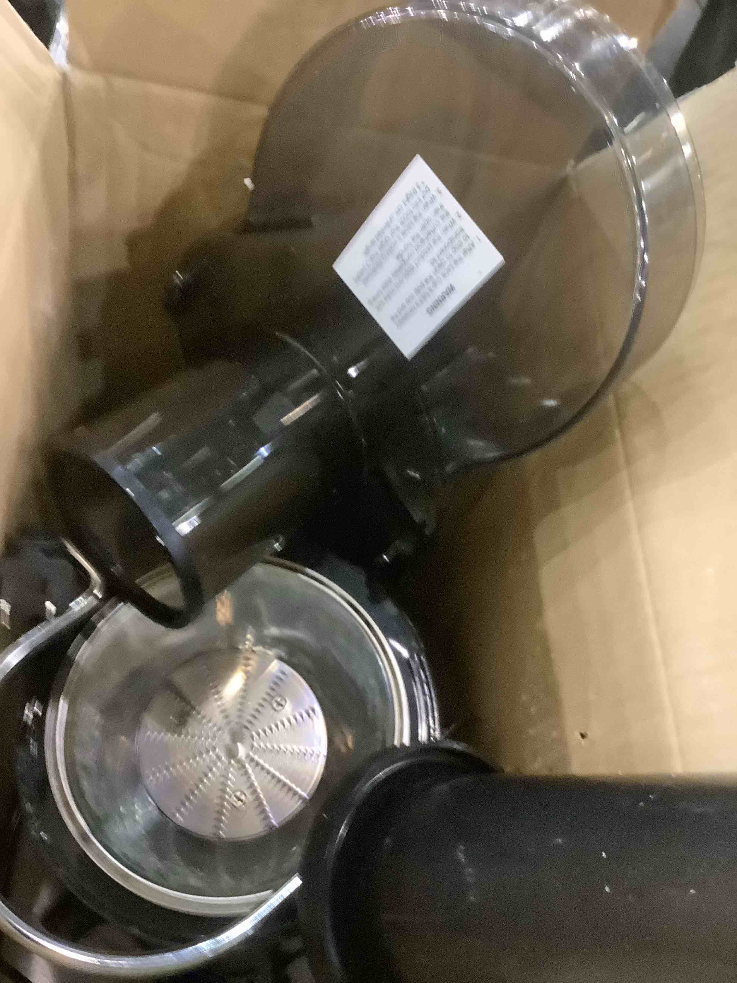 https://s3.amazonaws.com/lotting-images-prod/bidfta/EXS00917231_1701870873691.jpeg