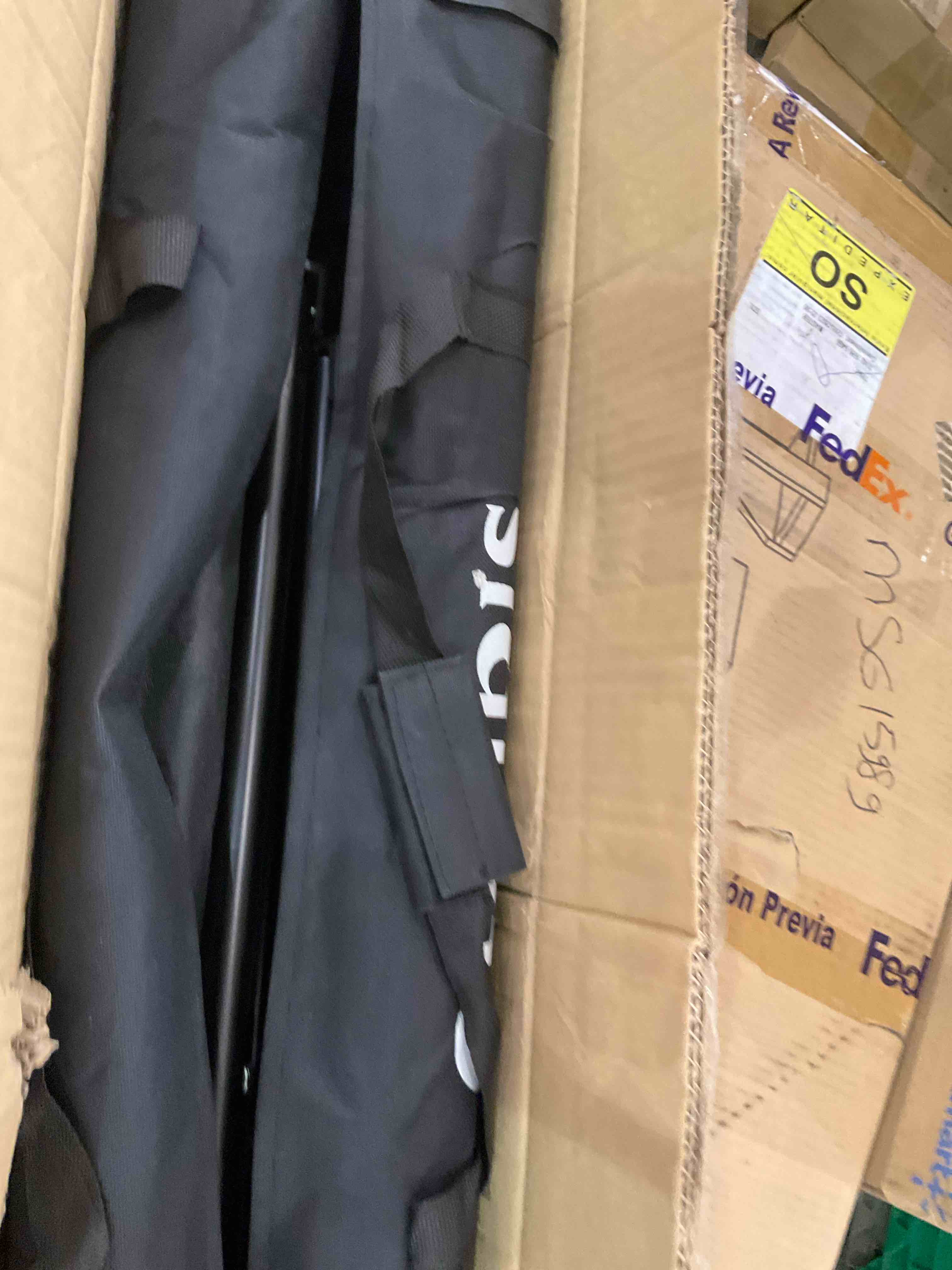 https://s3.amazonaws.com/lotting-images-prod/bidfta/EXS00917577_1704919027978.jpeg