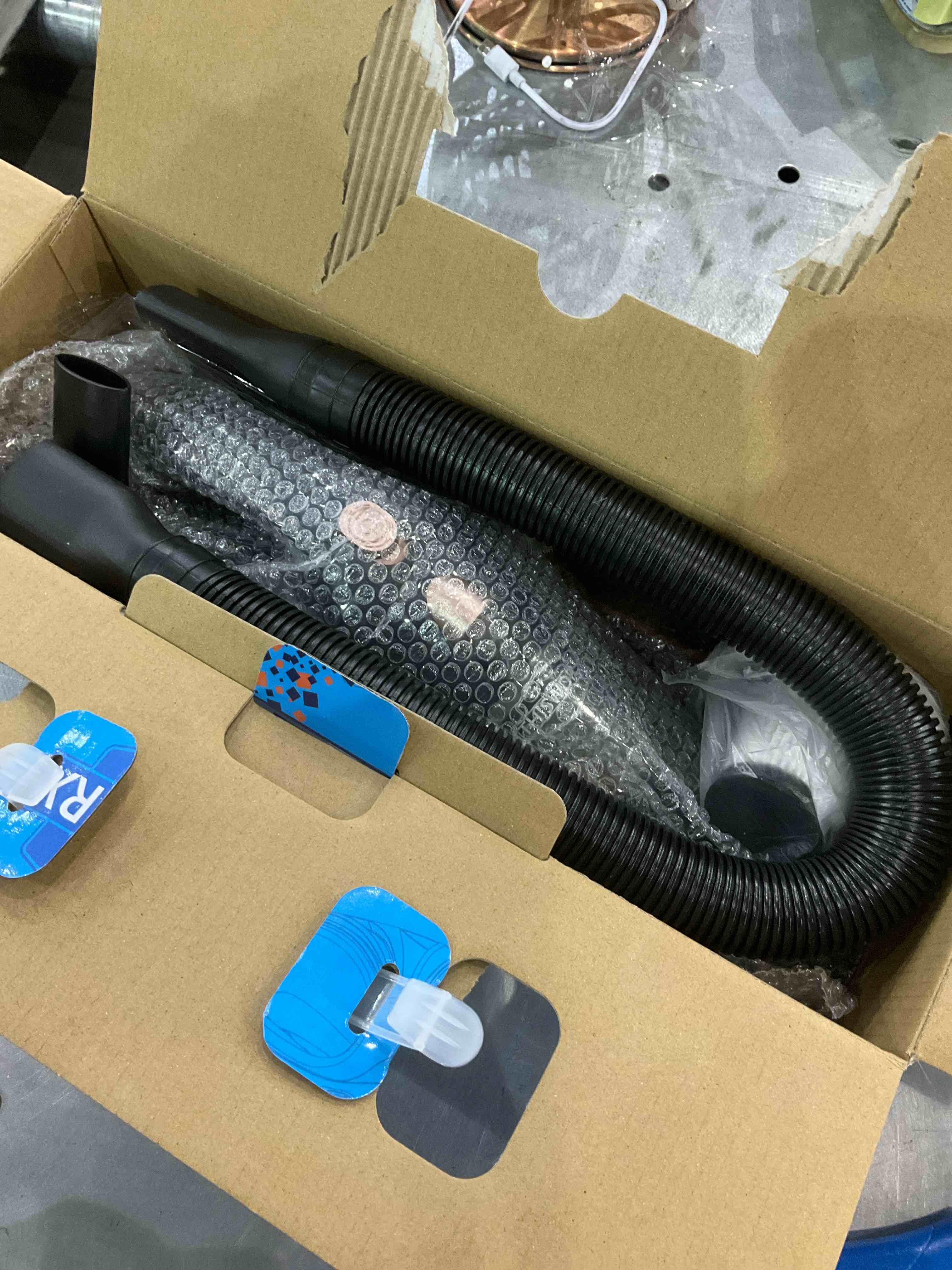 https://s3.amazonaws.com/lotting-images-prod/bidfta/EXS00917791_1705066957164.jpeg