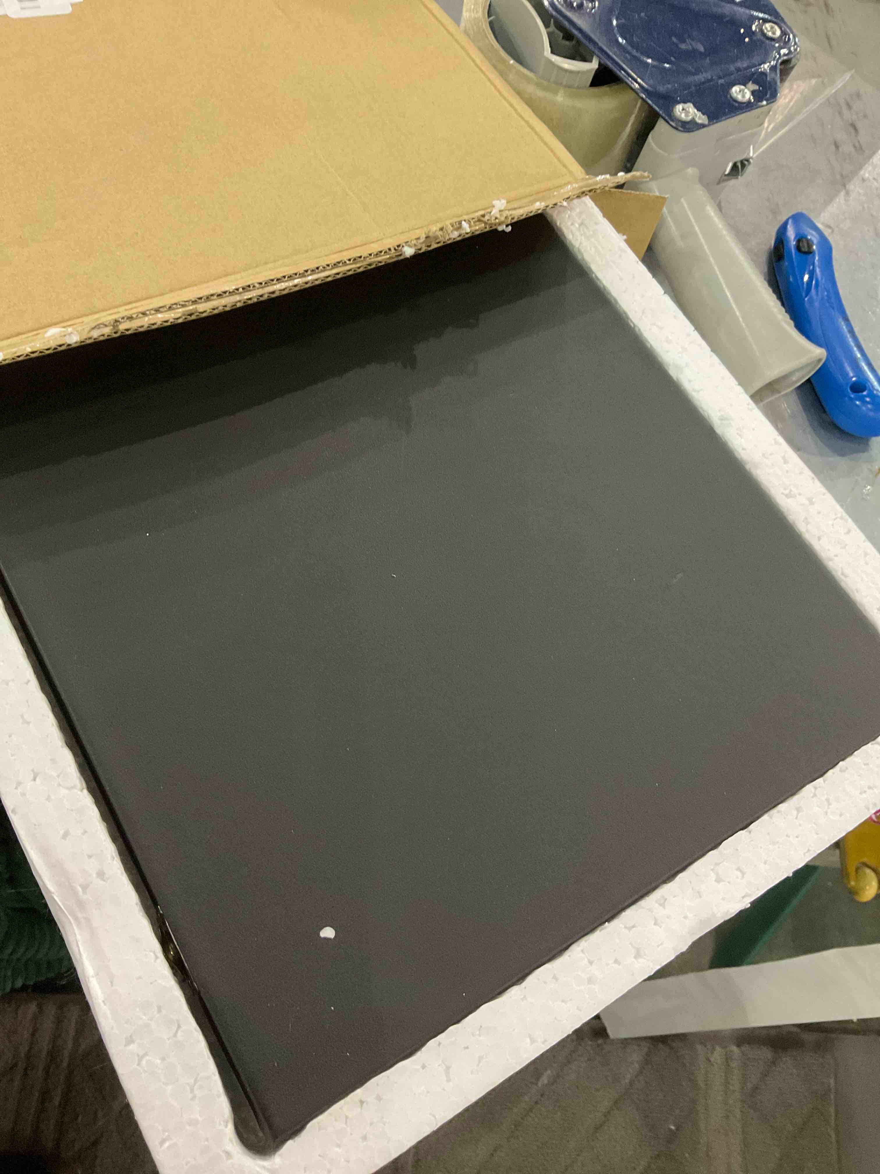 https://s3.amazonaws.com/lotting-images-prod/bidfta/EXS00917798_1705067724257.jpeg