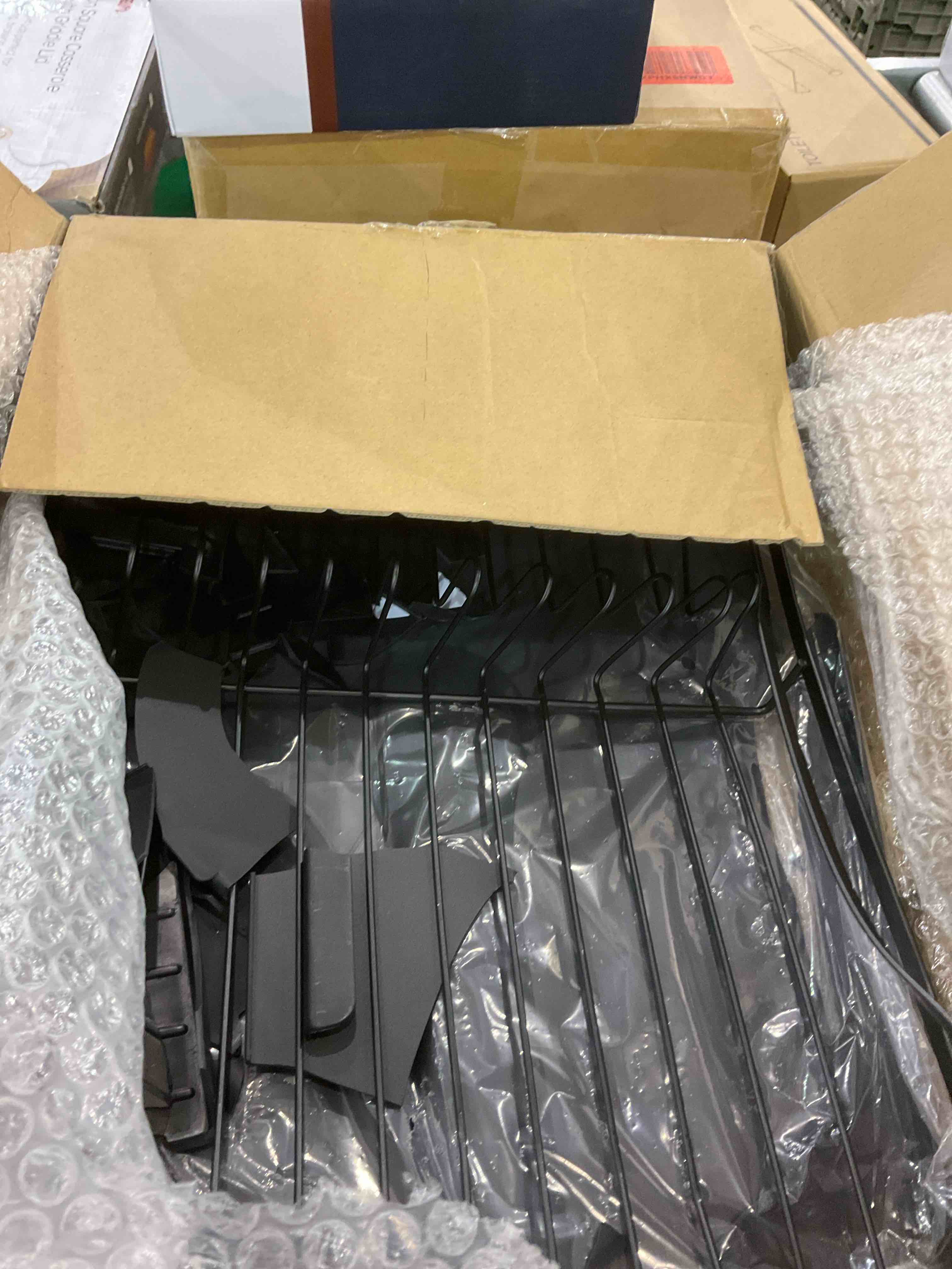 https://s3.amazonaws.com/lotting-images-prod/bidfta/EXS00917815_1705071491420.jpeg