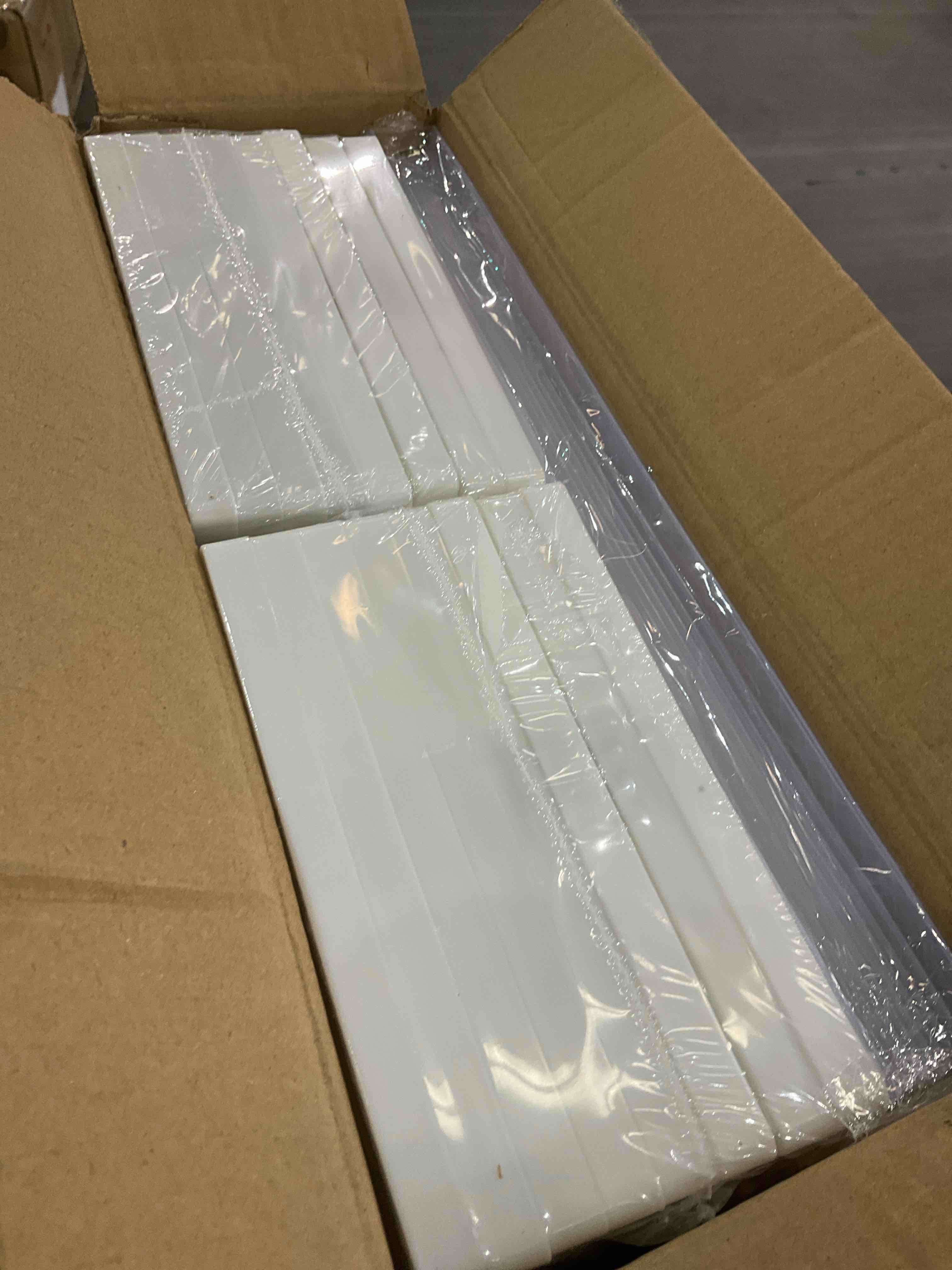 https://s3.amazonaws.com/lotting-images-prod/bidfta/EXS00917993_1705513359004.jpeg