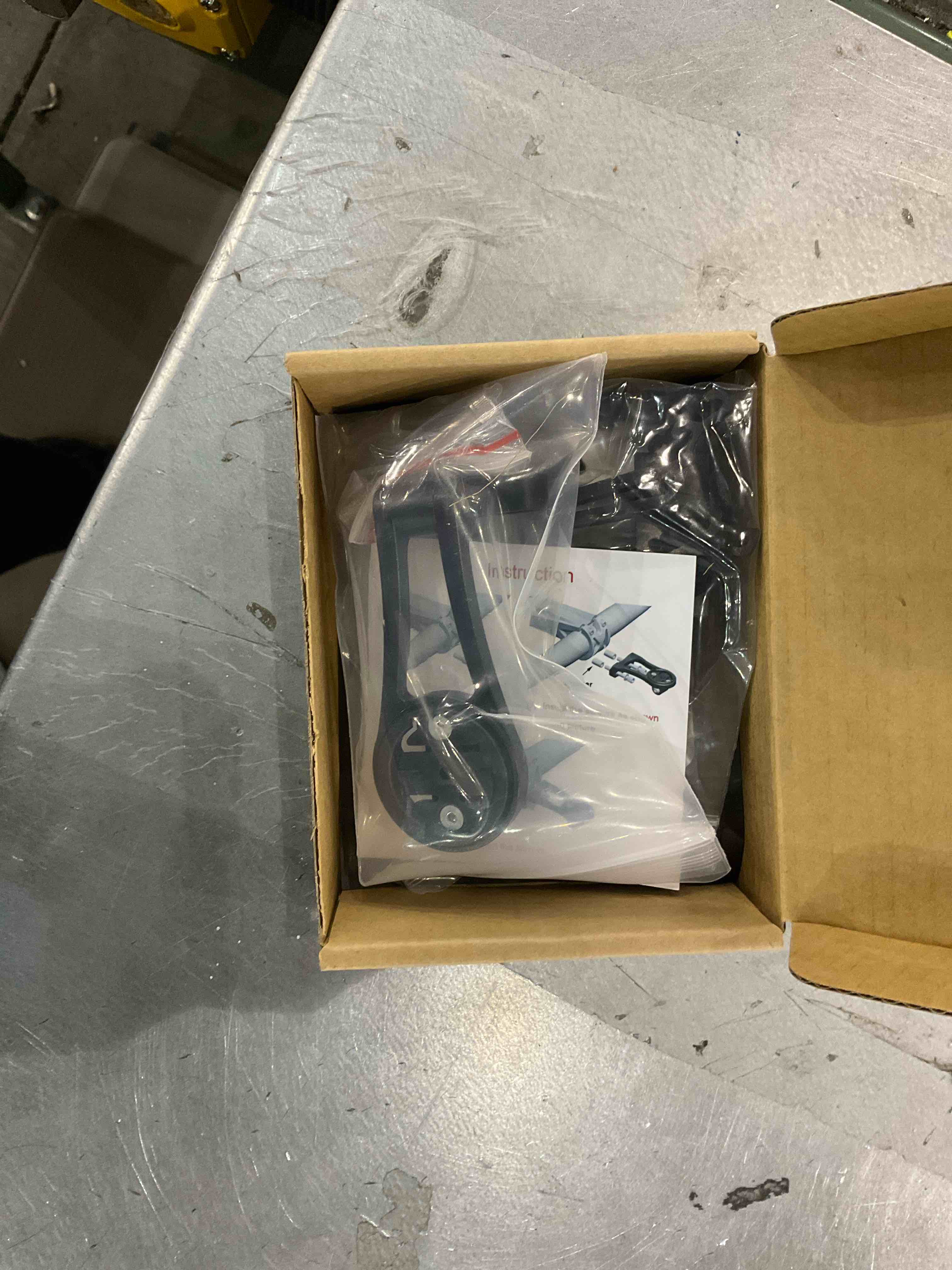 https://s3.amazonaws.com/lotting-images-prod/bidfta/EXS00918023_1701778487891.jpeg
