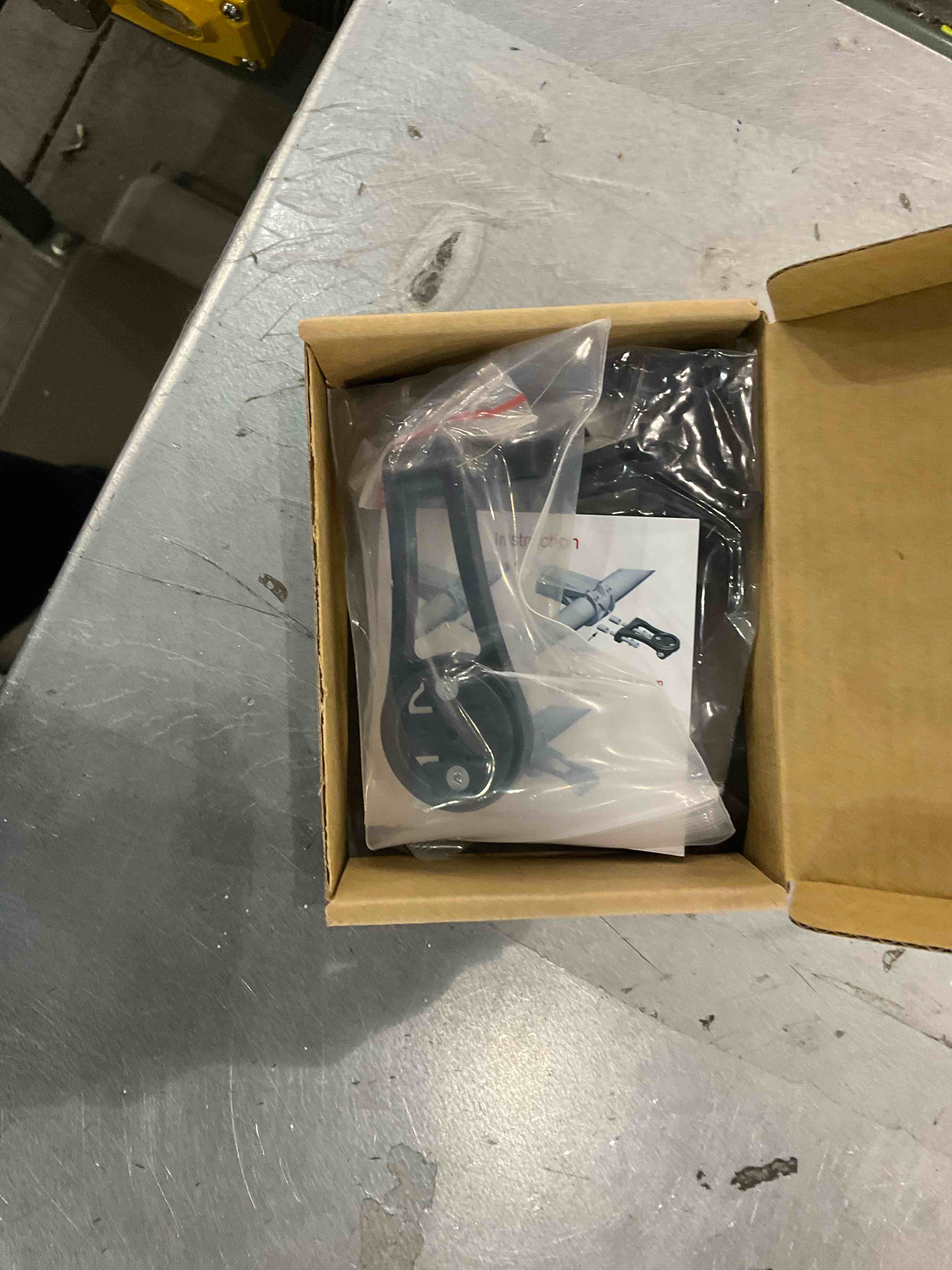 https://s3.amazonaws.com/lotting-images-prod/bidfta/EXS00918023_1701778489055.jpeg
