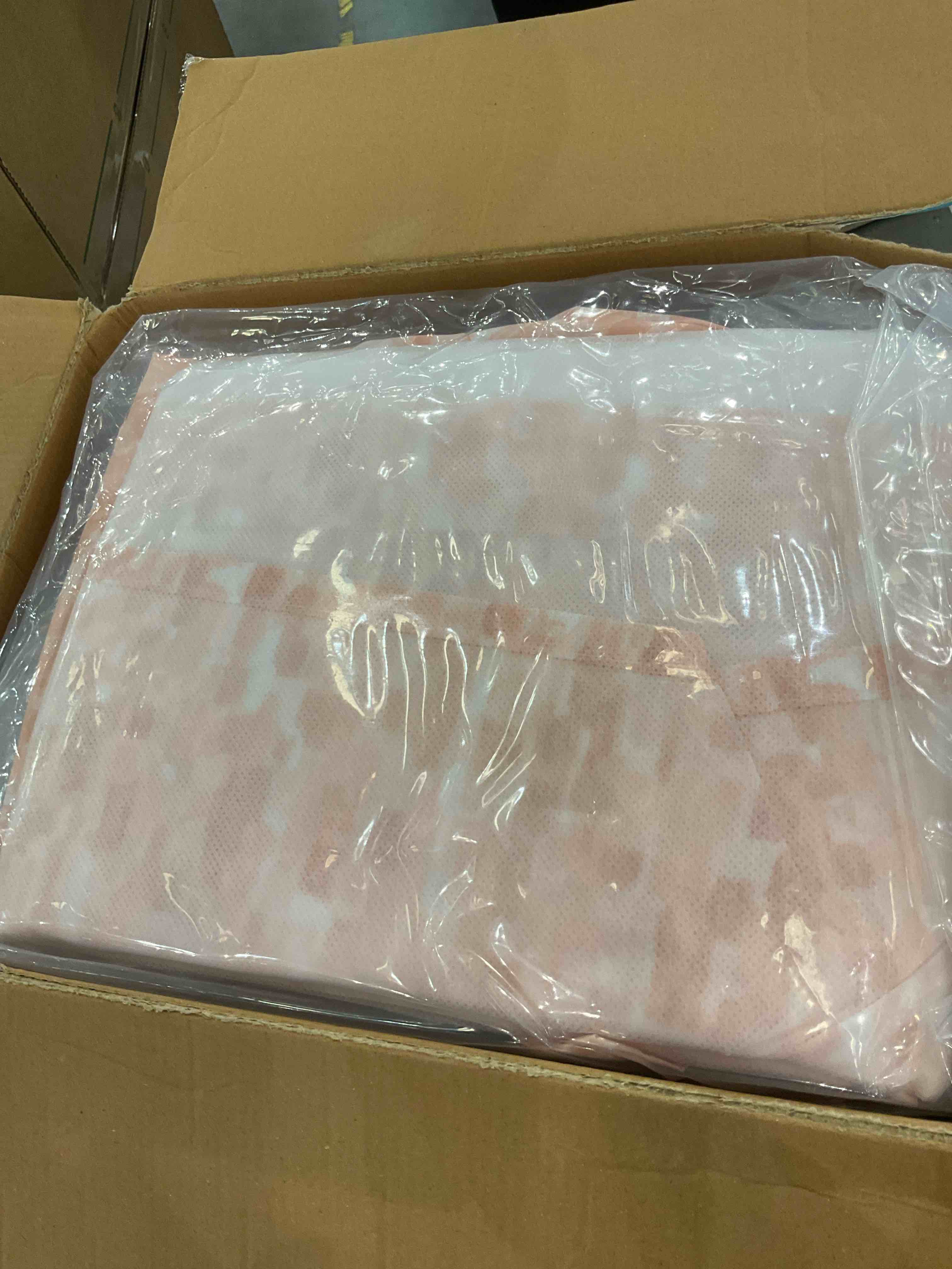 https://s3.amazonaws.com/lotting-images-prod/bidfta/EXS00918217_1701788736359.jpeg