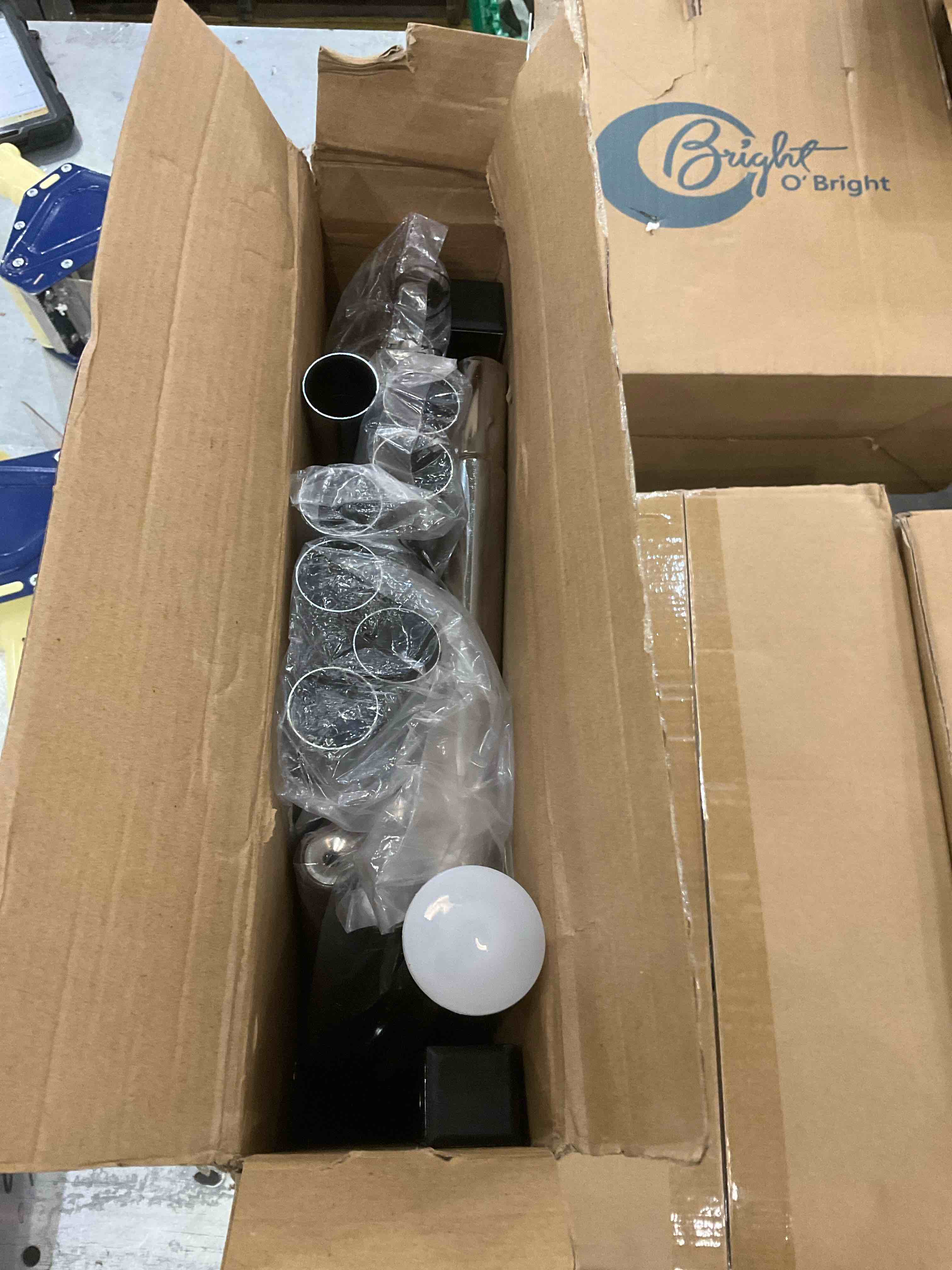https://s3.amazonaws.com/lotting-images-prod/bidfta/EXS00919087_1701272320095.jpeg
