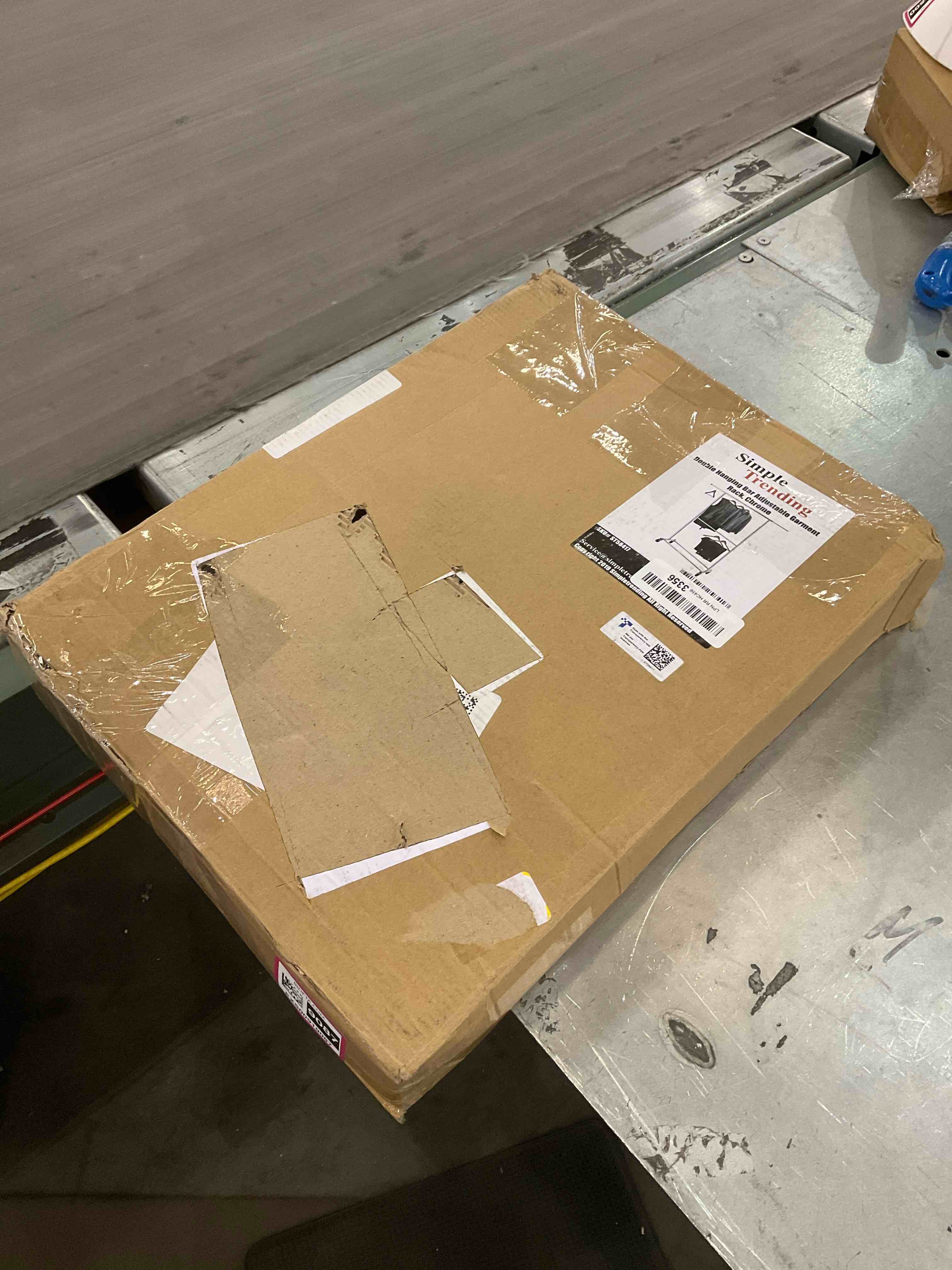 https://s3.amazonaws.com/lotting-images-prod/bidfta/EXS00919087_1701272364187.jpeg