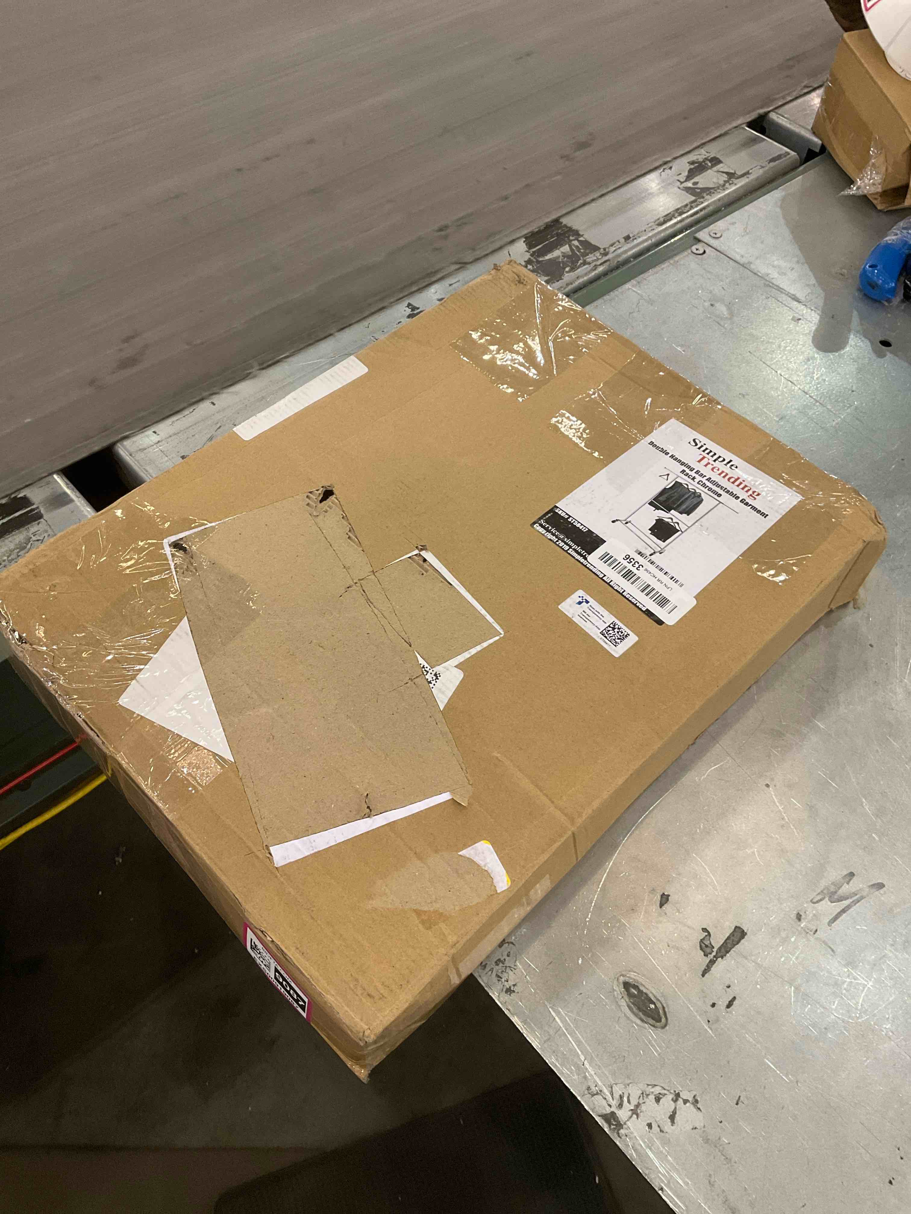 https://s3.amazonaws.com/lotting-images-prod/bidfta/EXS00919087_1701272365154.jpeg