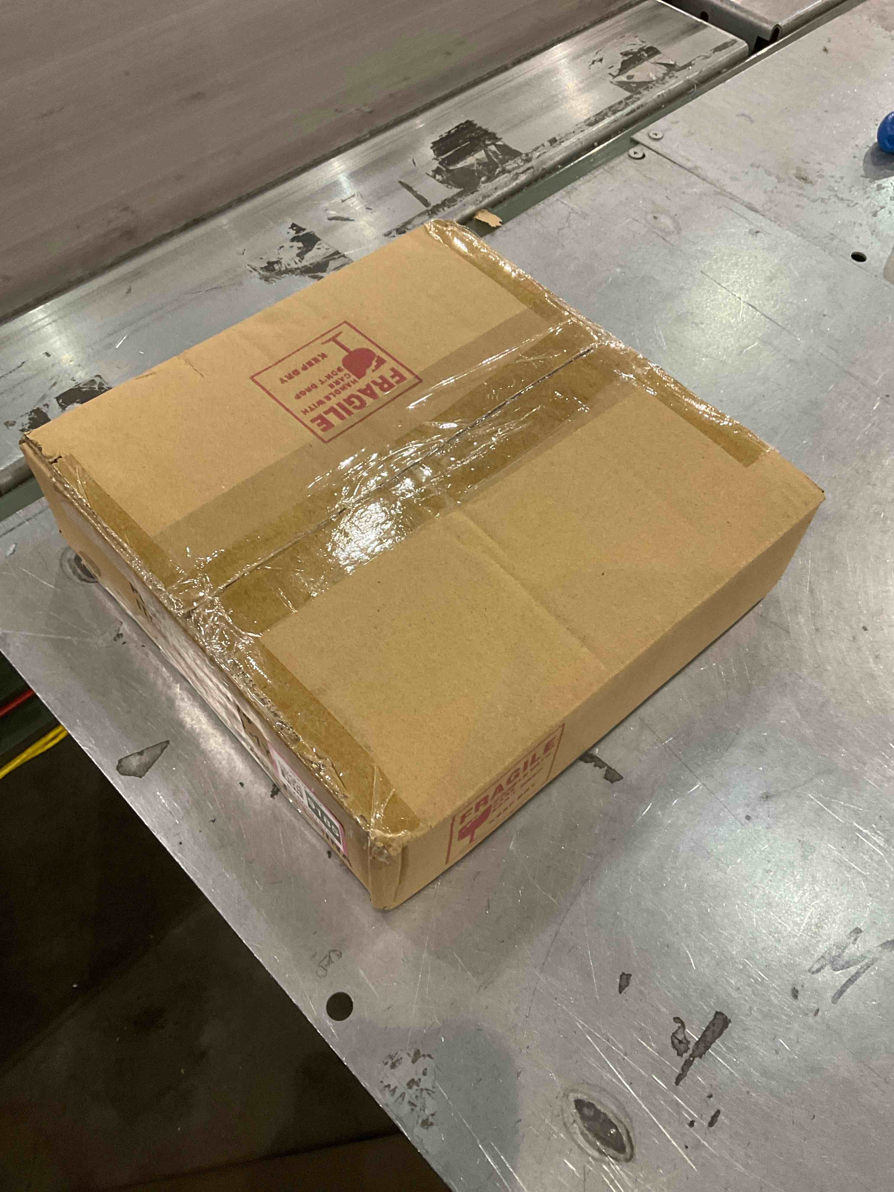 https://s3.amazonaws.com/lotting-images-prod/bidfta/EXS00919185_1701347338462.jpeg