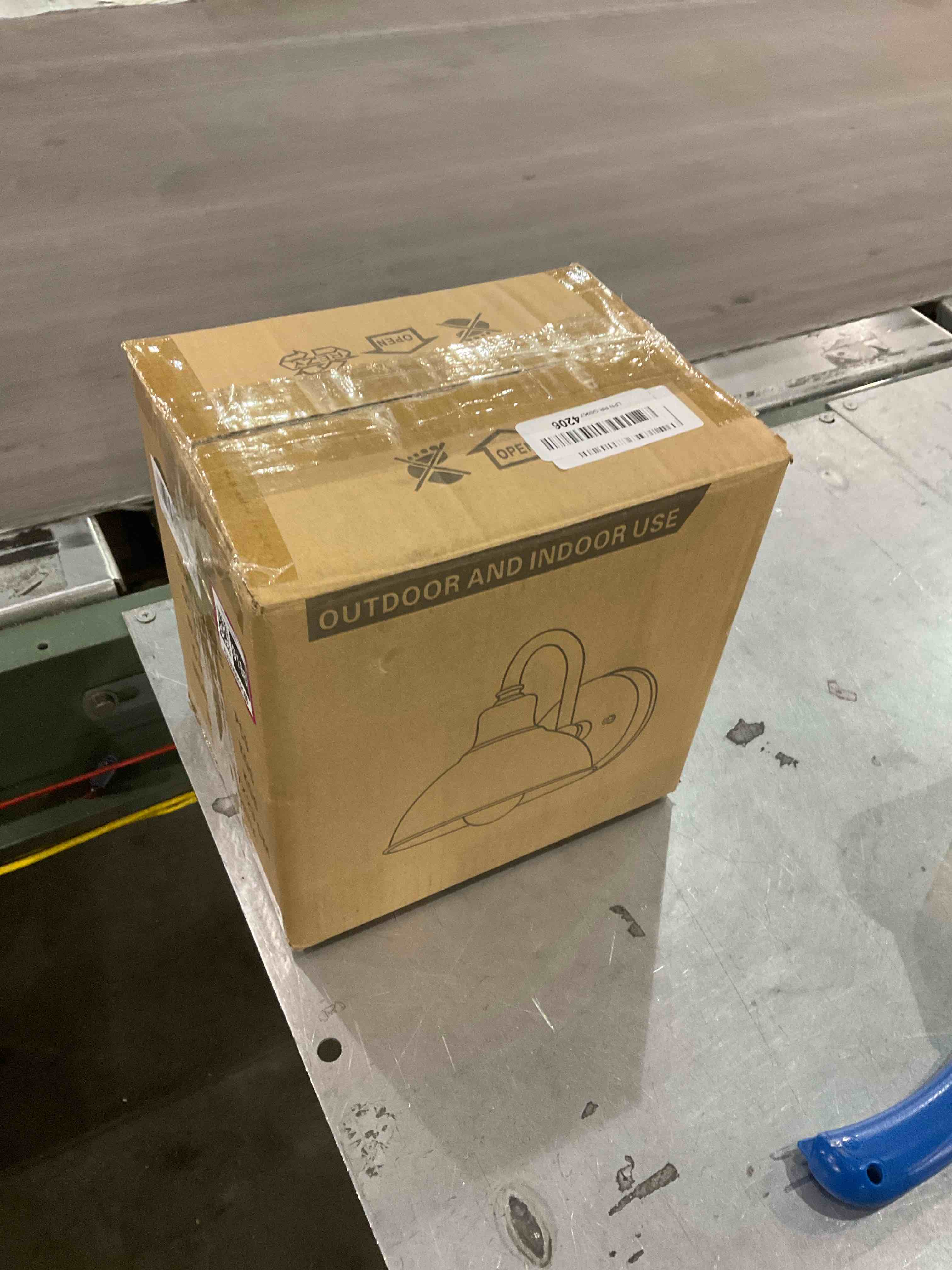 https://s3.amazonaws.com/lotting-images-prod/bidfta/EXS00919186_1701347411082.jpeg