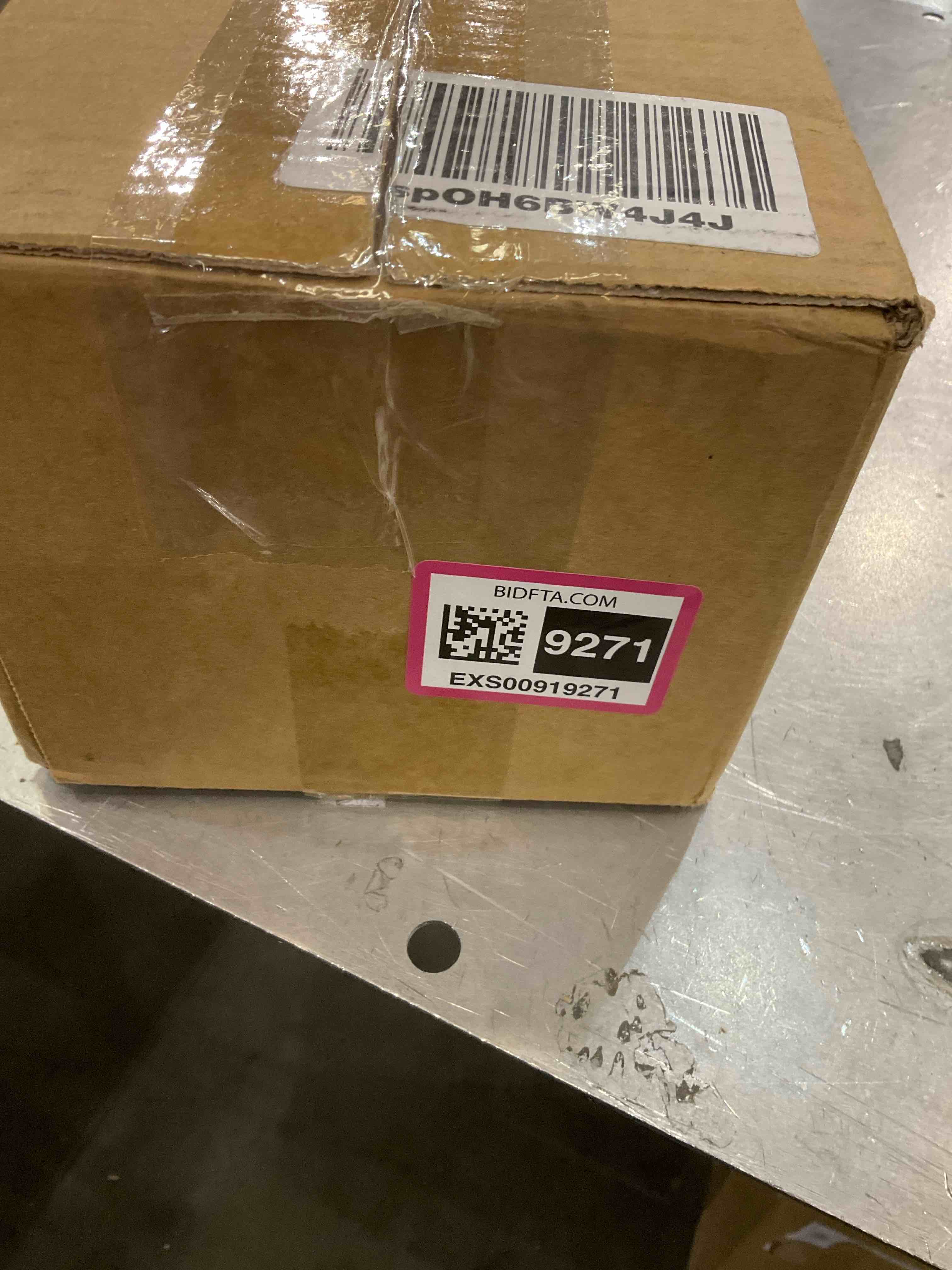 https://s3.amazonaws.com/lotting-images-prod/bidfta/EXS00919271_1701357546444.jpeg