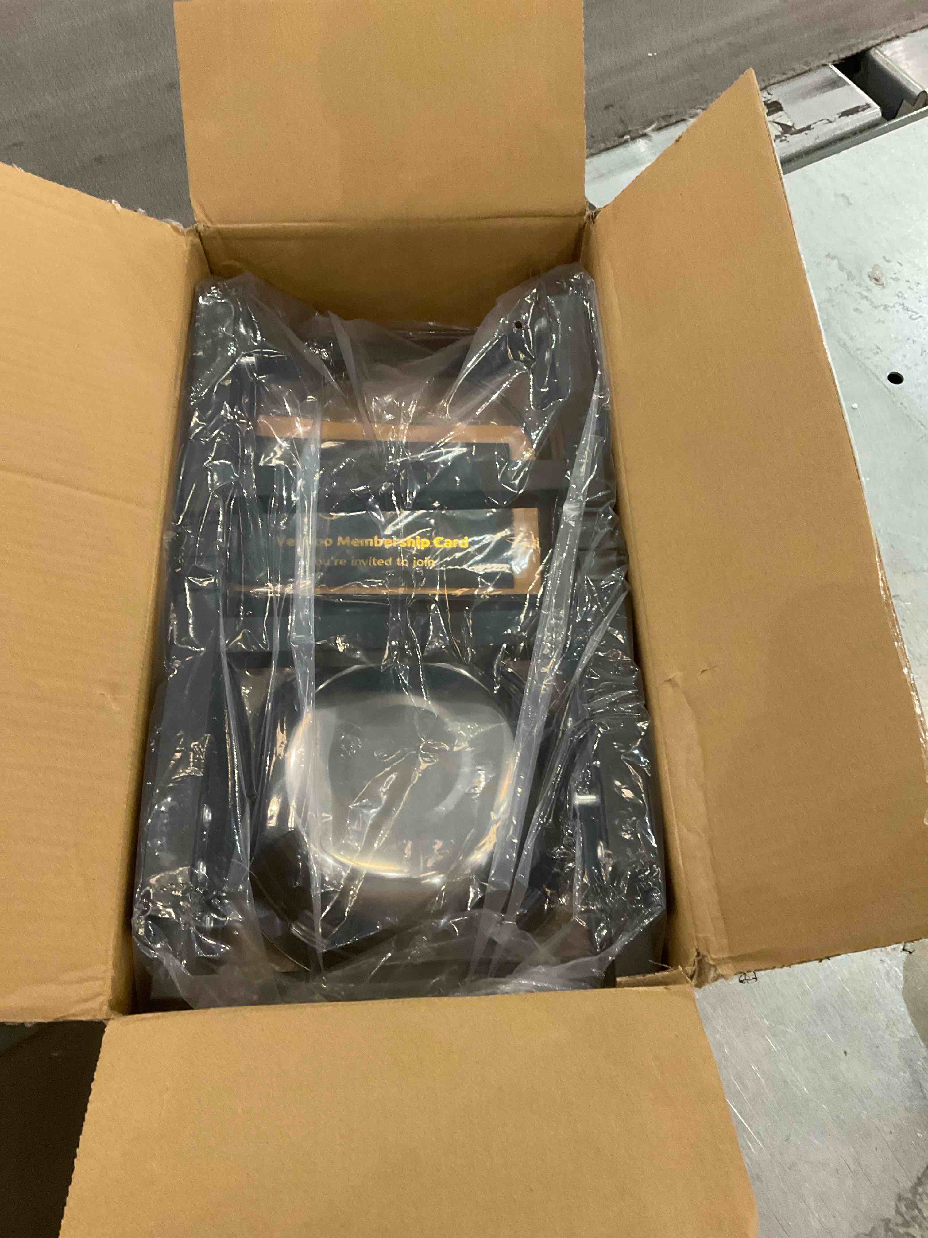 https://s3.amazonaws.com/lotting-images-prod/bidfta/EXS00919272_1701357599693.jpeg