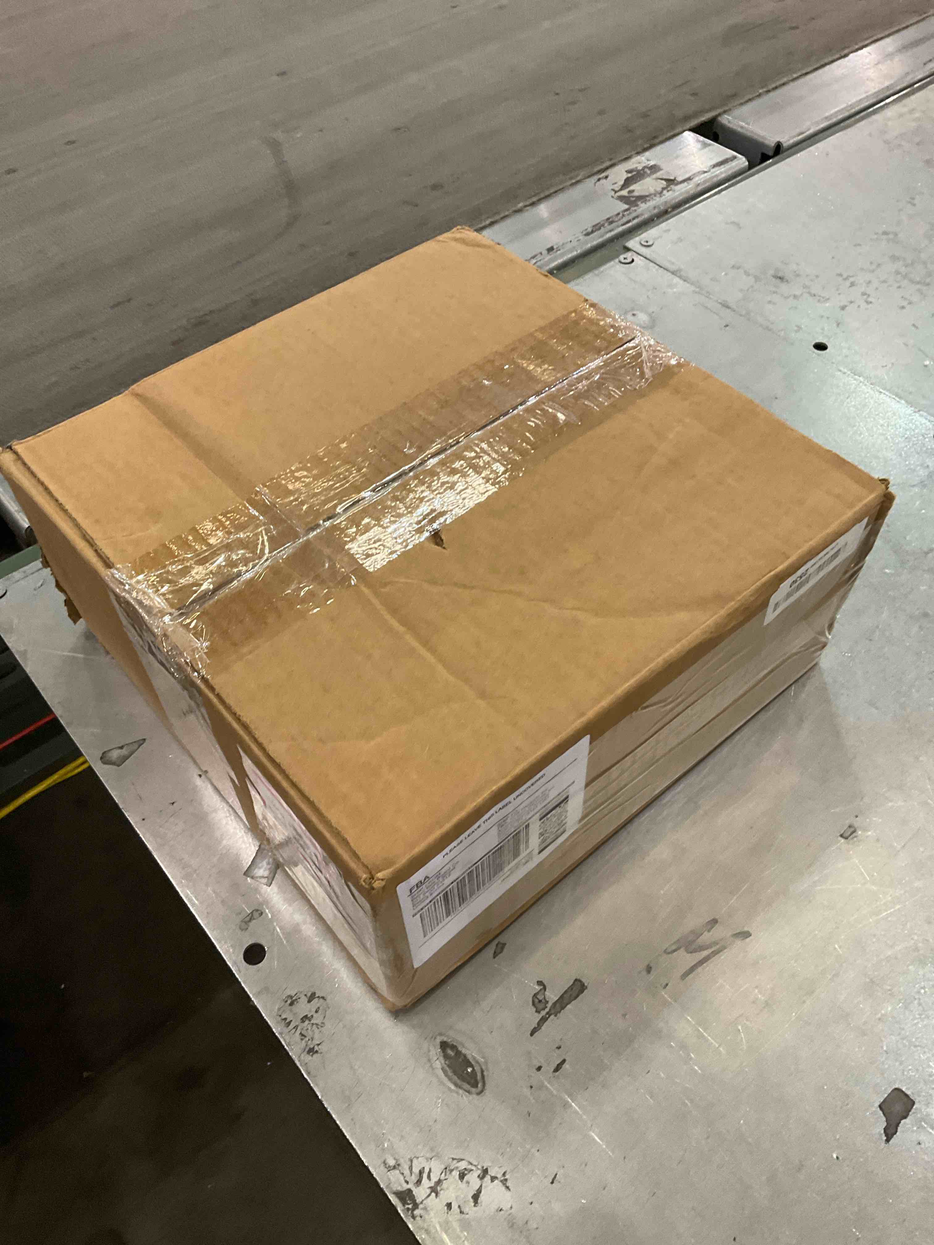 https://s3.amazonaws.com/lotting-images-prod/bidfta/EXS00919274_1701357842850.jpeg