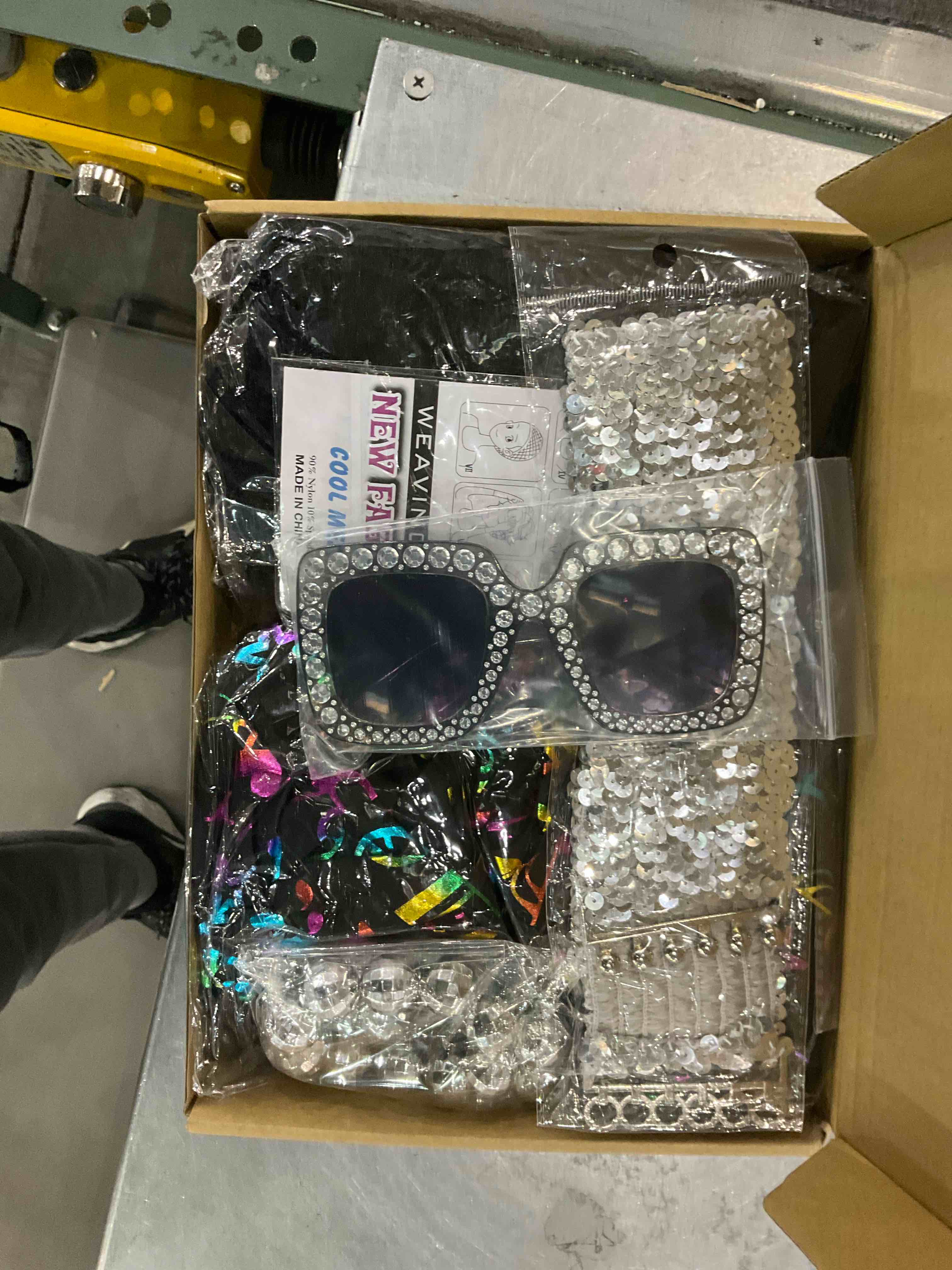 https://s3.amazonaws.com/lotting-images-prod/bidfta/EXS00919751_1702387474650.jpeg