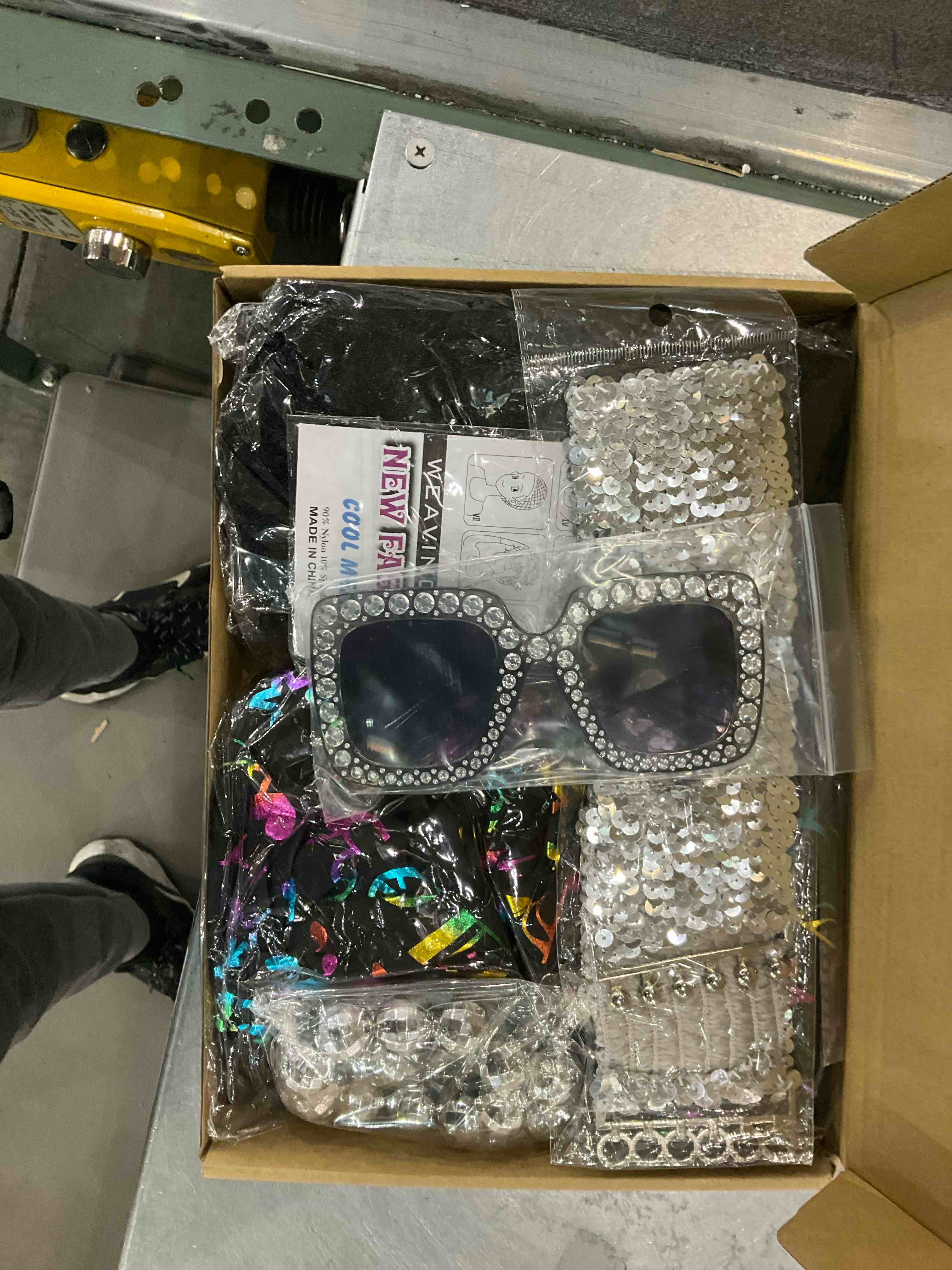 https://s3.amazonaws.com/lotting-images-prod/bidfta/EXS00919751_1702387475548.jpeg