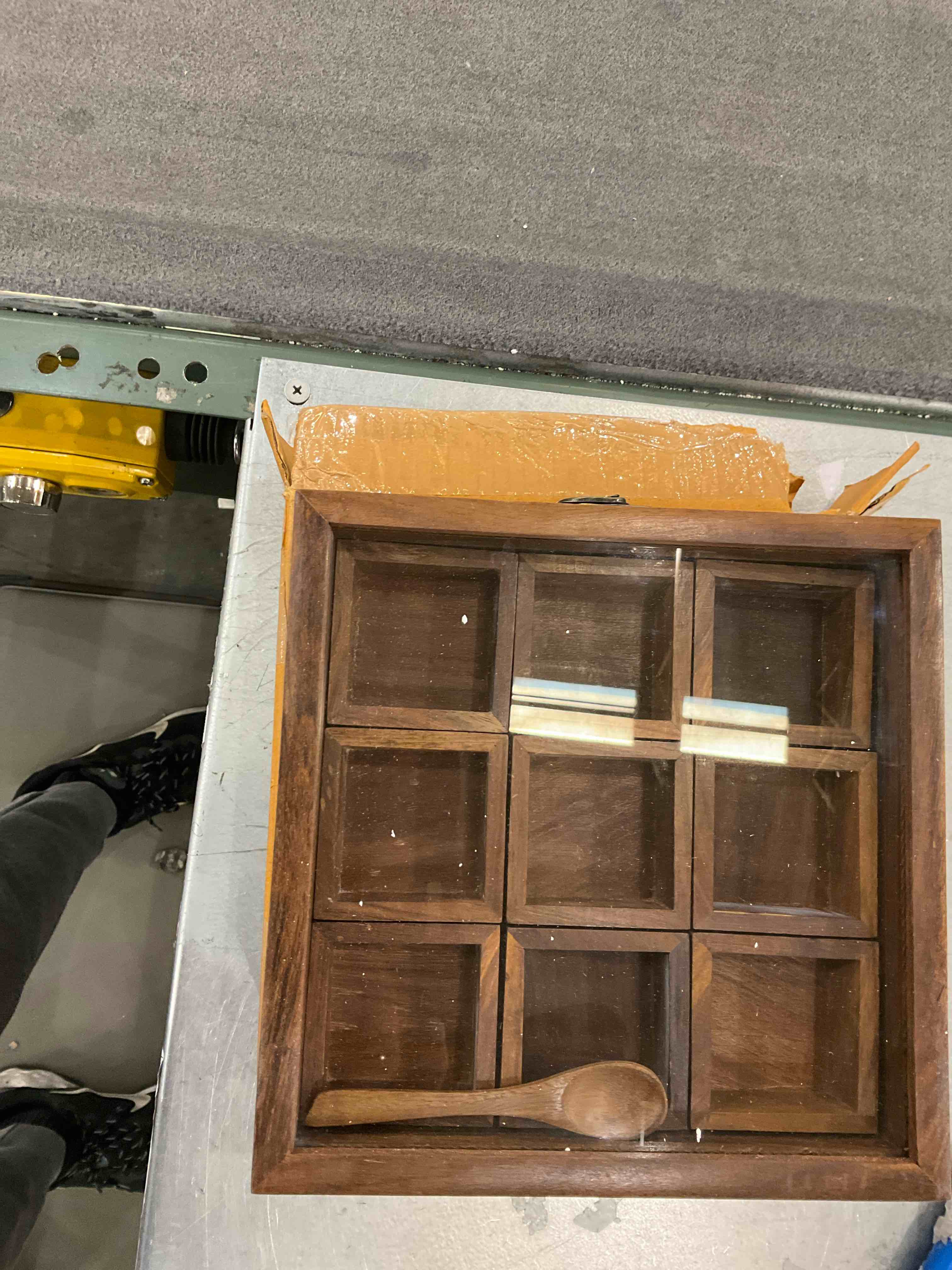 IBLAY Handicraft Brown Designer Wooden Spice Box Kitchen & Dining Great 9 Spices storage Boxes 8 x 8 x 2.5 inch