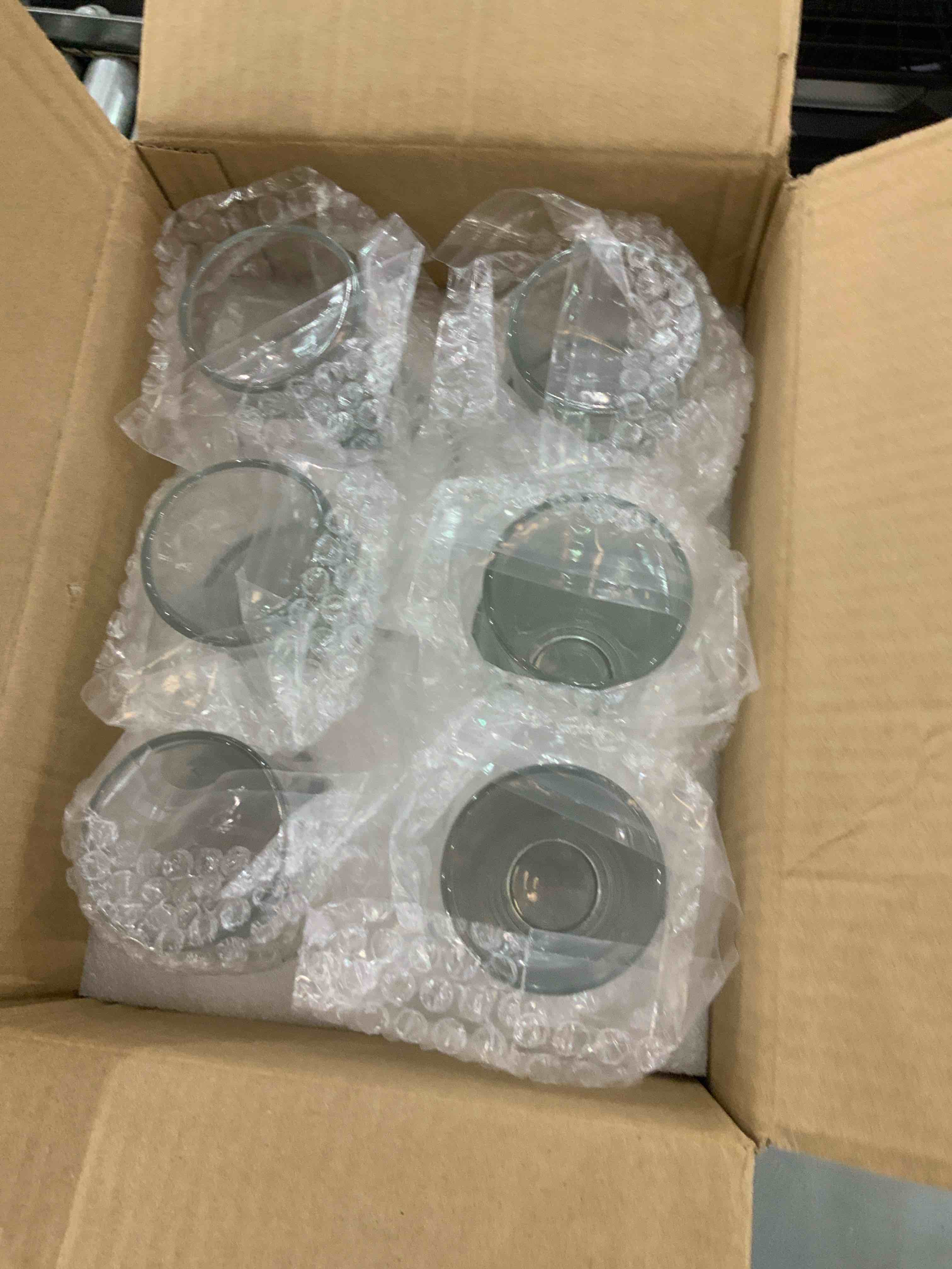 https://s3.amazonaws.com/lotting-images-prod/bidfta/EXS00920713_1701270883608.jpeg