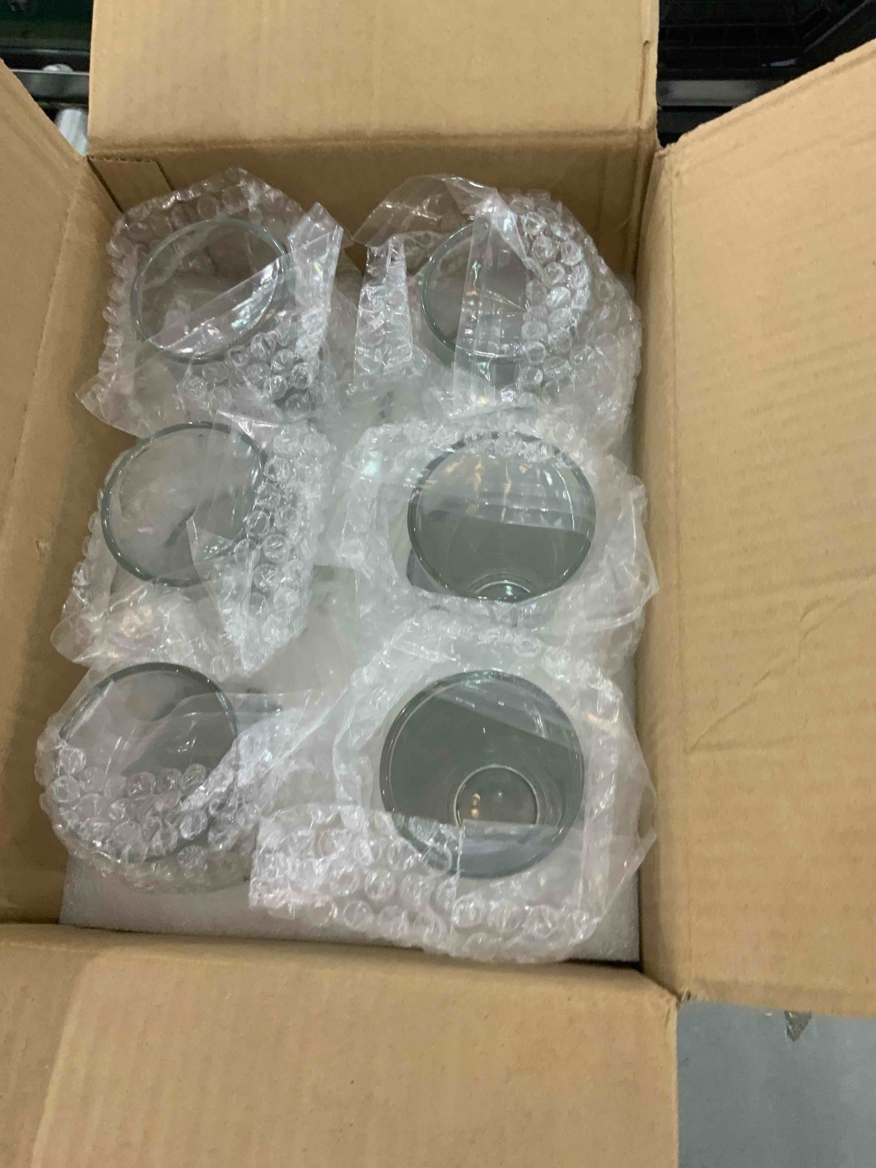 https://s3.amazonaws.com/lotting-images-prod/bidfta/EXS00920713_1701270885041.jpeg