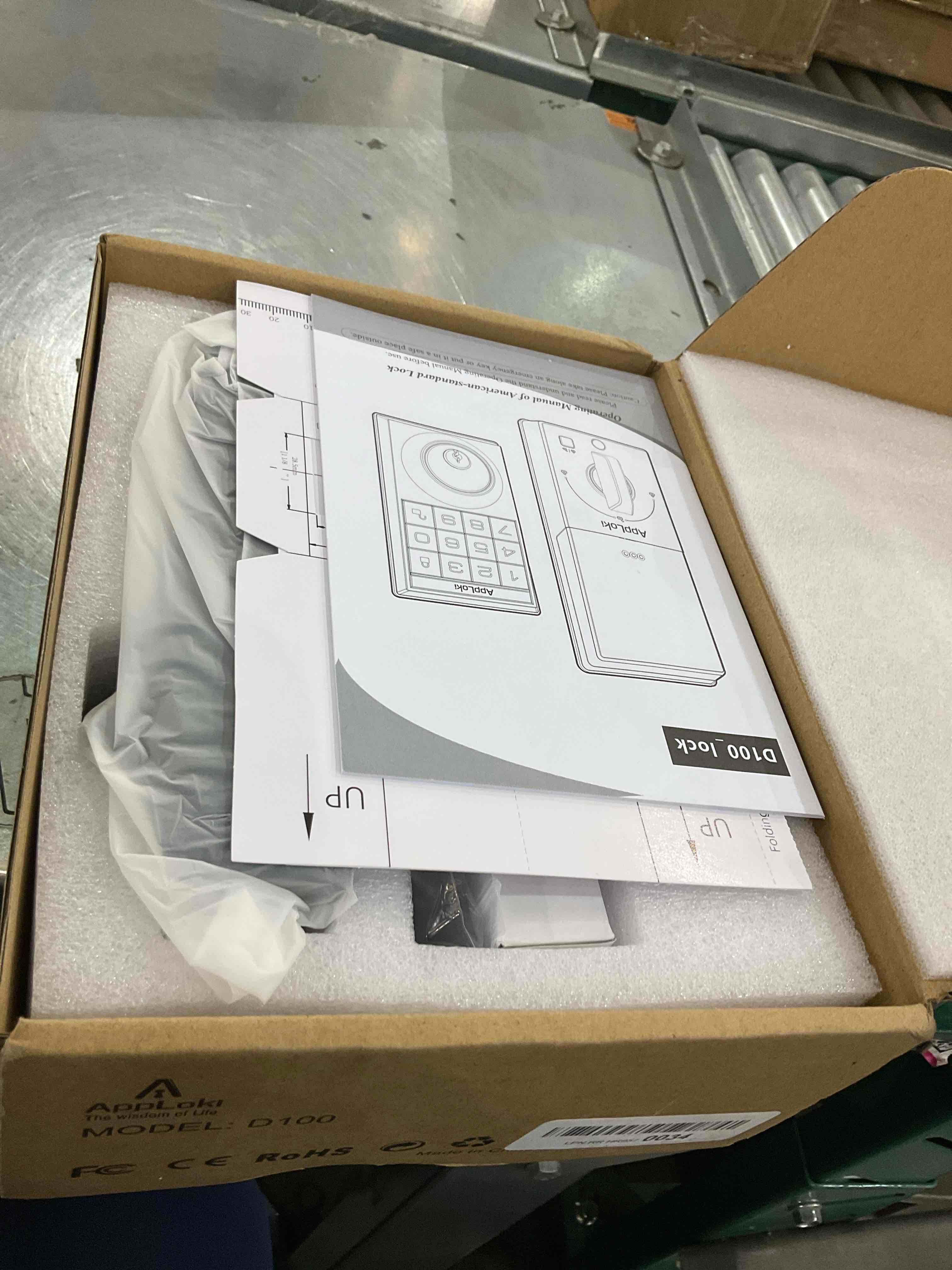 https://s3.amazonaws.com/lotting-images-prod/bidfta/EXS00921300_1702657352821.jpeg