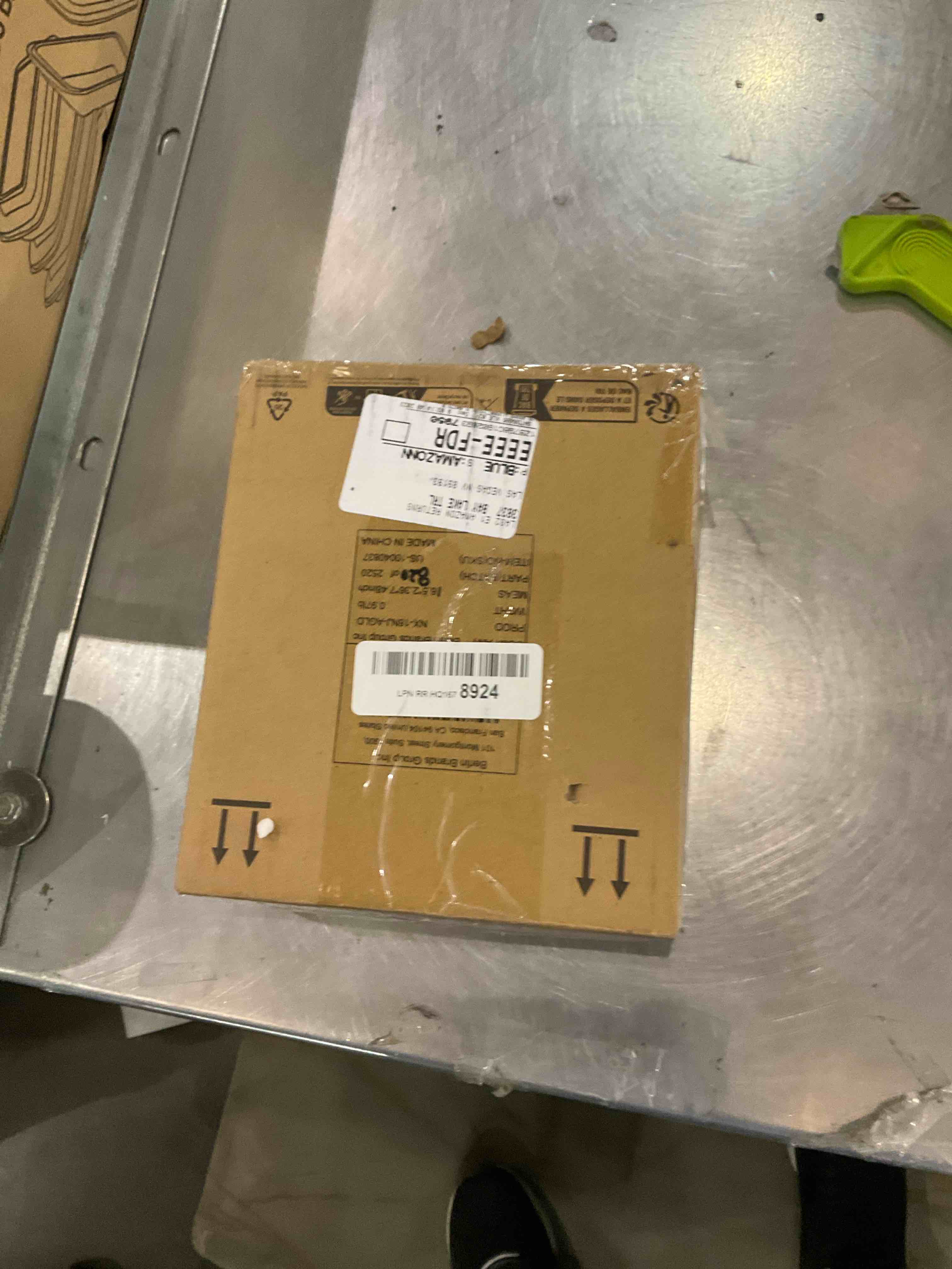 https://s3.amazonaws.com/lotting-images-prod/bidfta/EXS00921574_1704468227625.jpeg