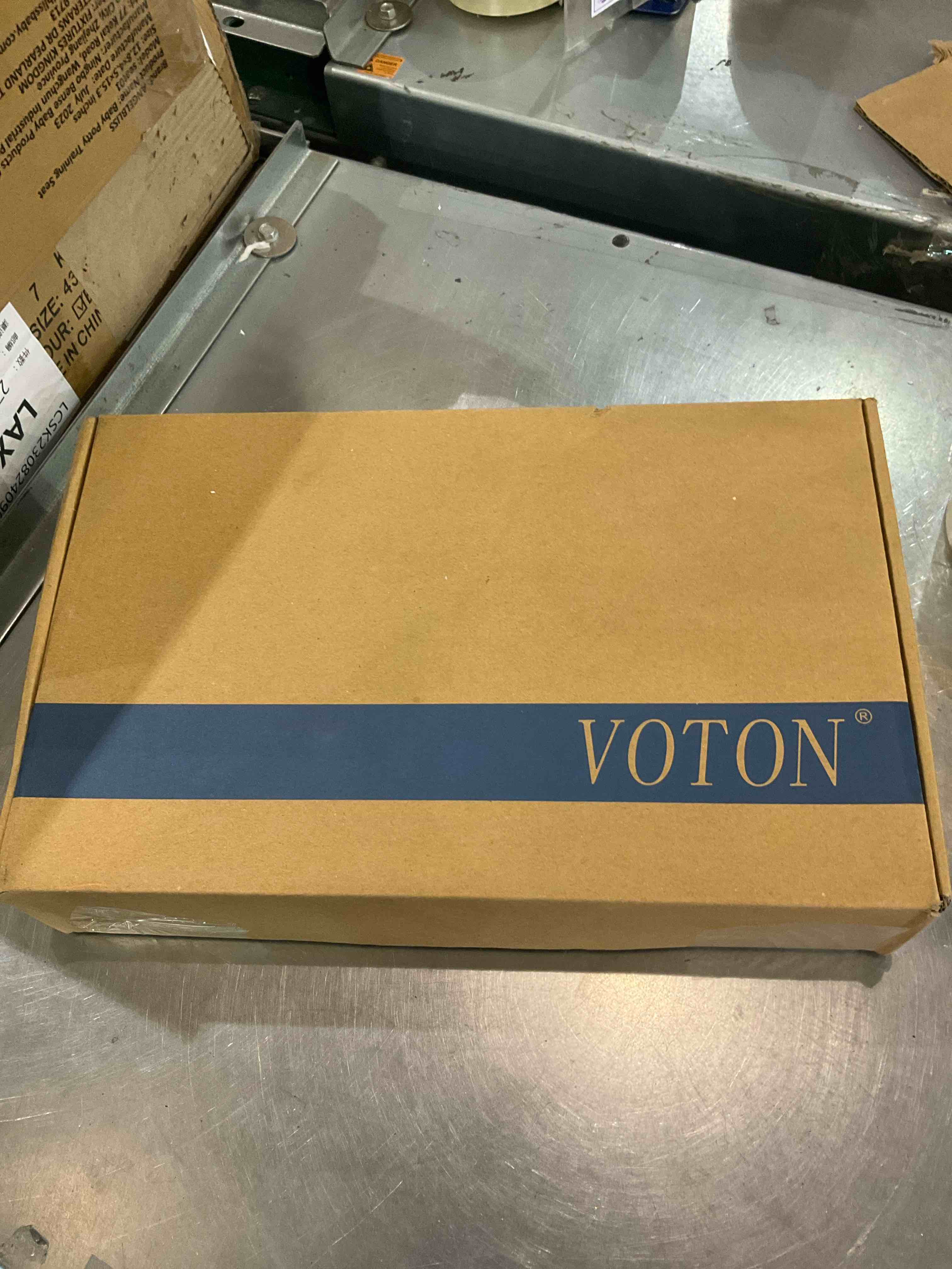 https://s3.amazonaws.com/lotting-images-prod/bidfta/EXS00921598_1704471816039.jpeg
